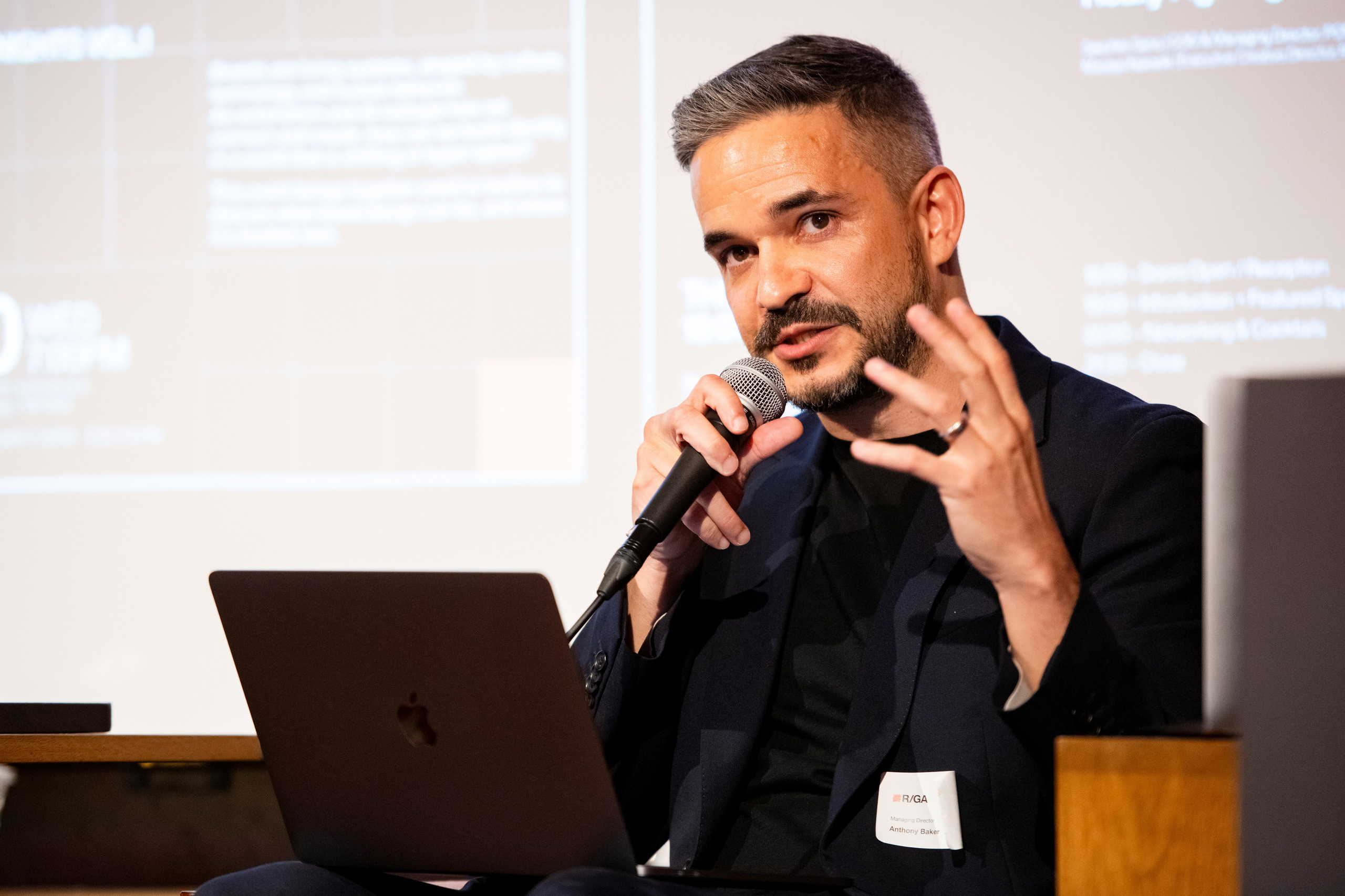 Event photographer Tokyo. Photographer in Tokyo Anatolii Ozarto