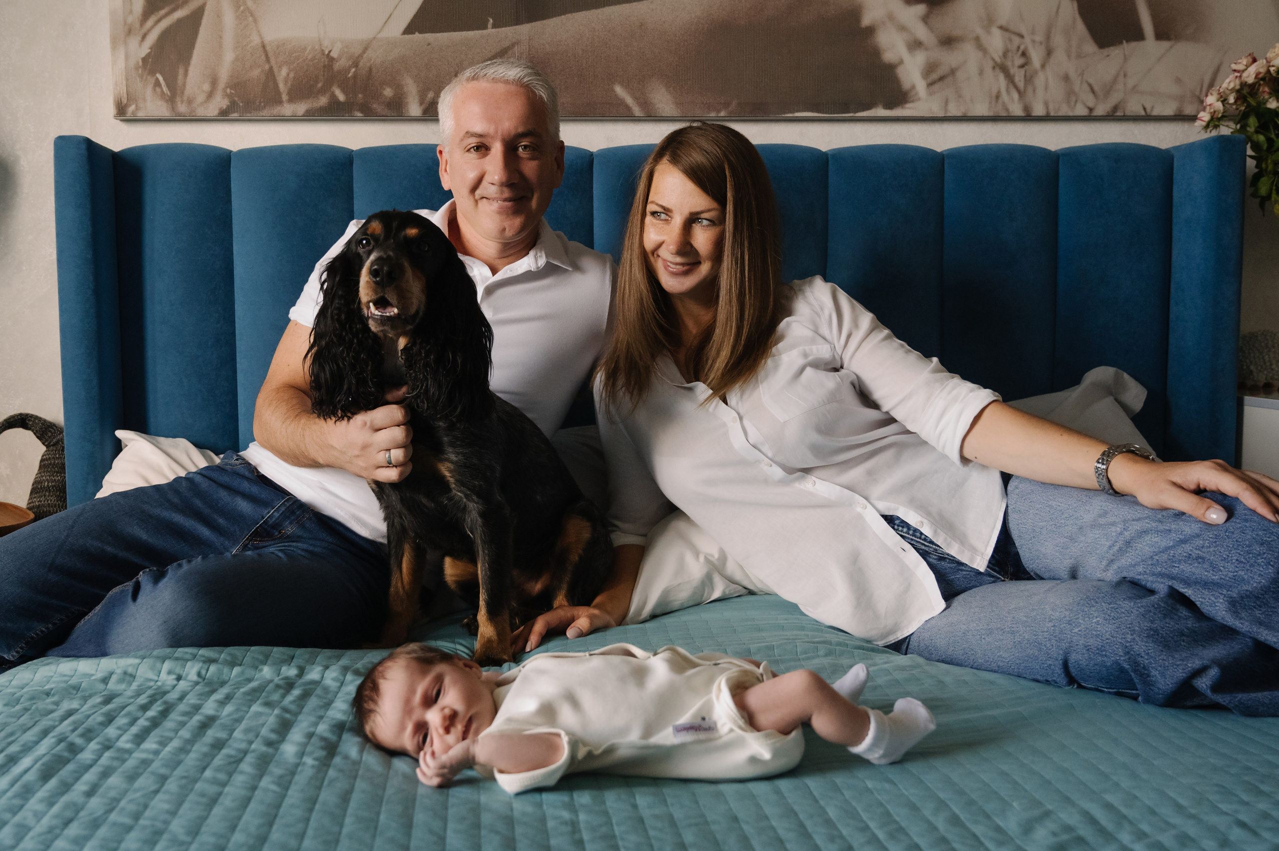 Серия с домашними животными. Фотограф новорожденных малышей в Санкт-Петербурге