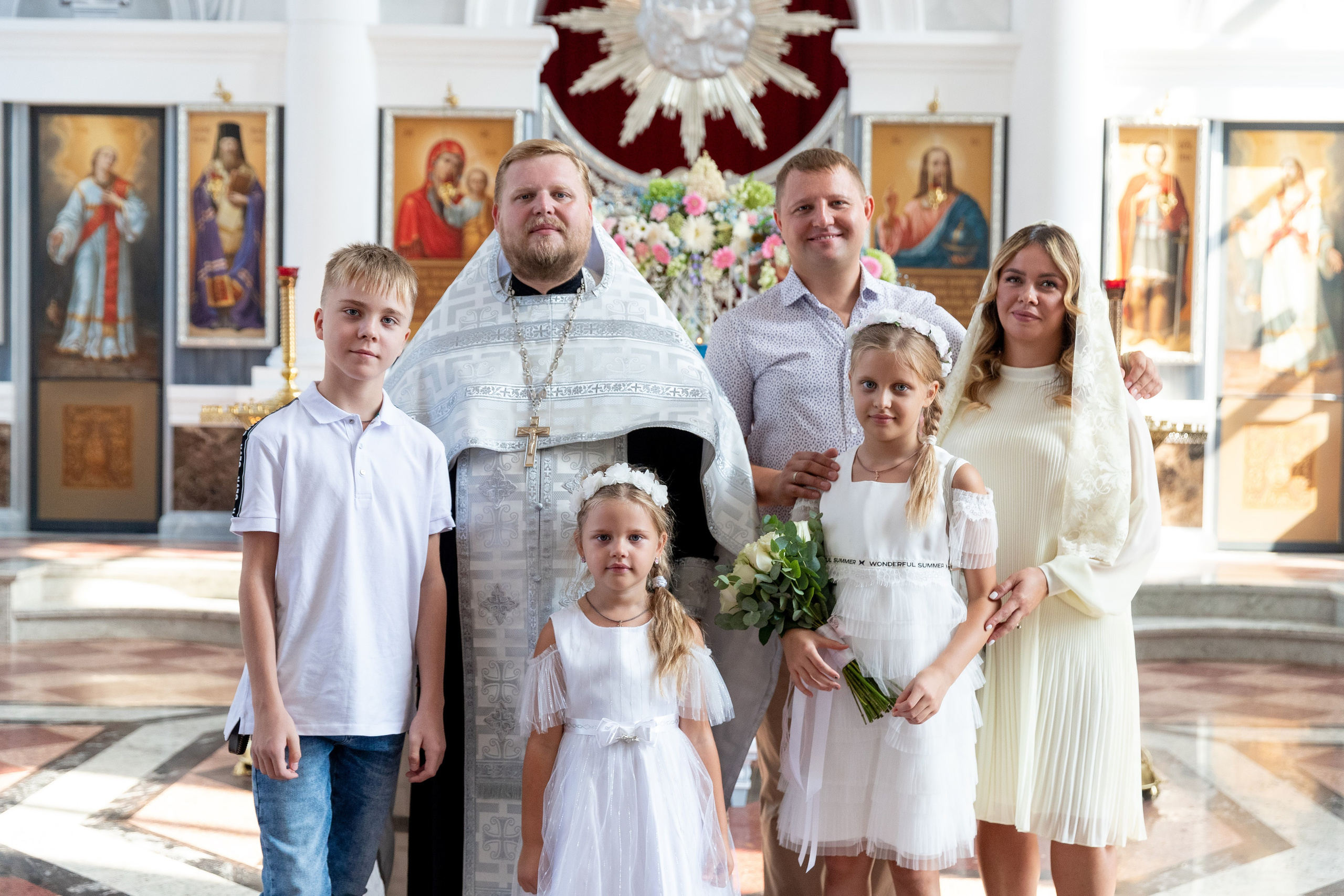 Венчание в Александро-Невской церкви. Выпускные альбомы Казань. Семейный и детский фотограф Михаил Мигачев