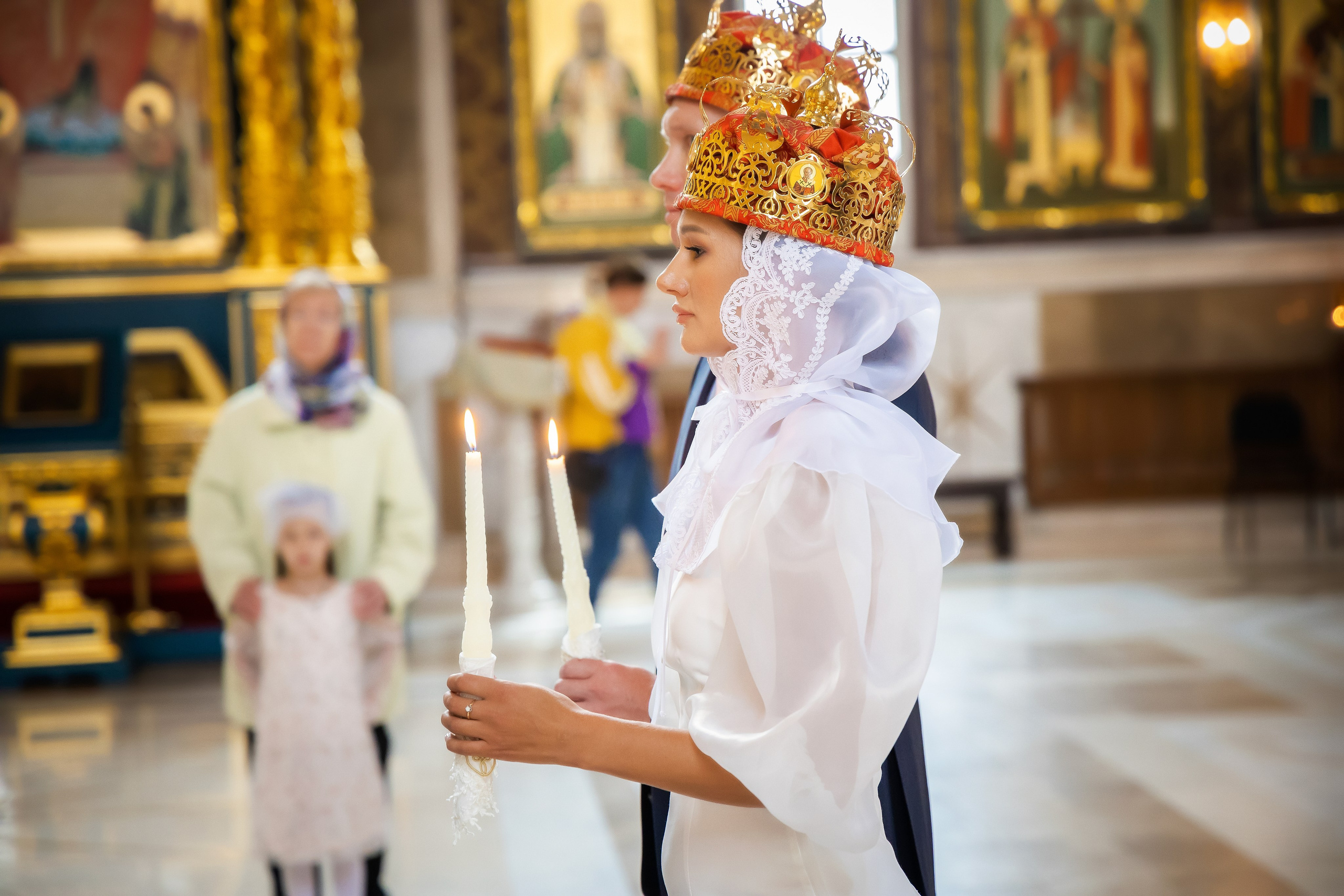 В Храме. Семейный и Свадебный фотограф в Астане Александр Астапов