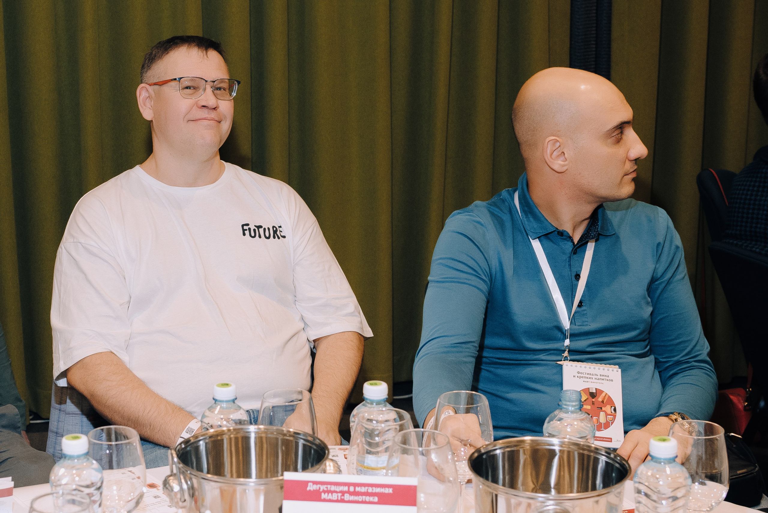 ФЕСТИВАЛЬ ВИНА И КРЕПКИХ НАПИТКОВ МАВТ-ВИНОТЕКА. Репортажный фотограф Зуев Роман г. Челябинск