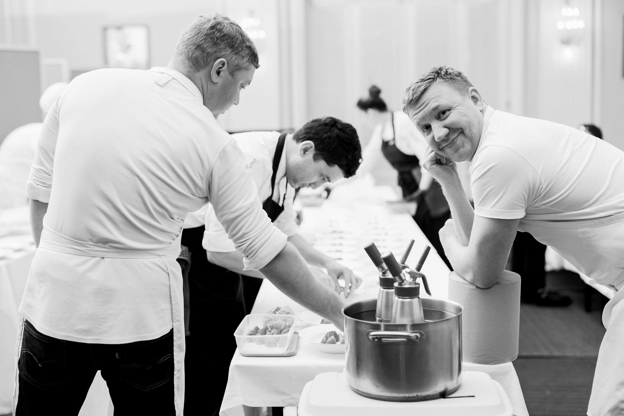 Репортаж. Суперфотограф Виталий Коликов