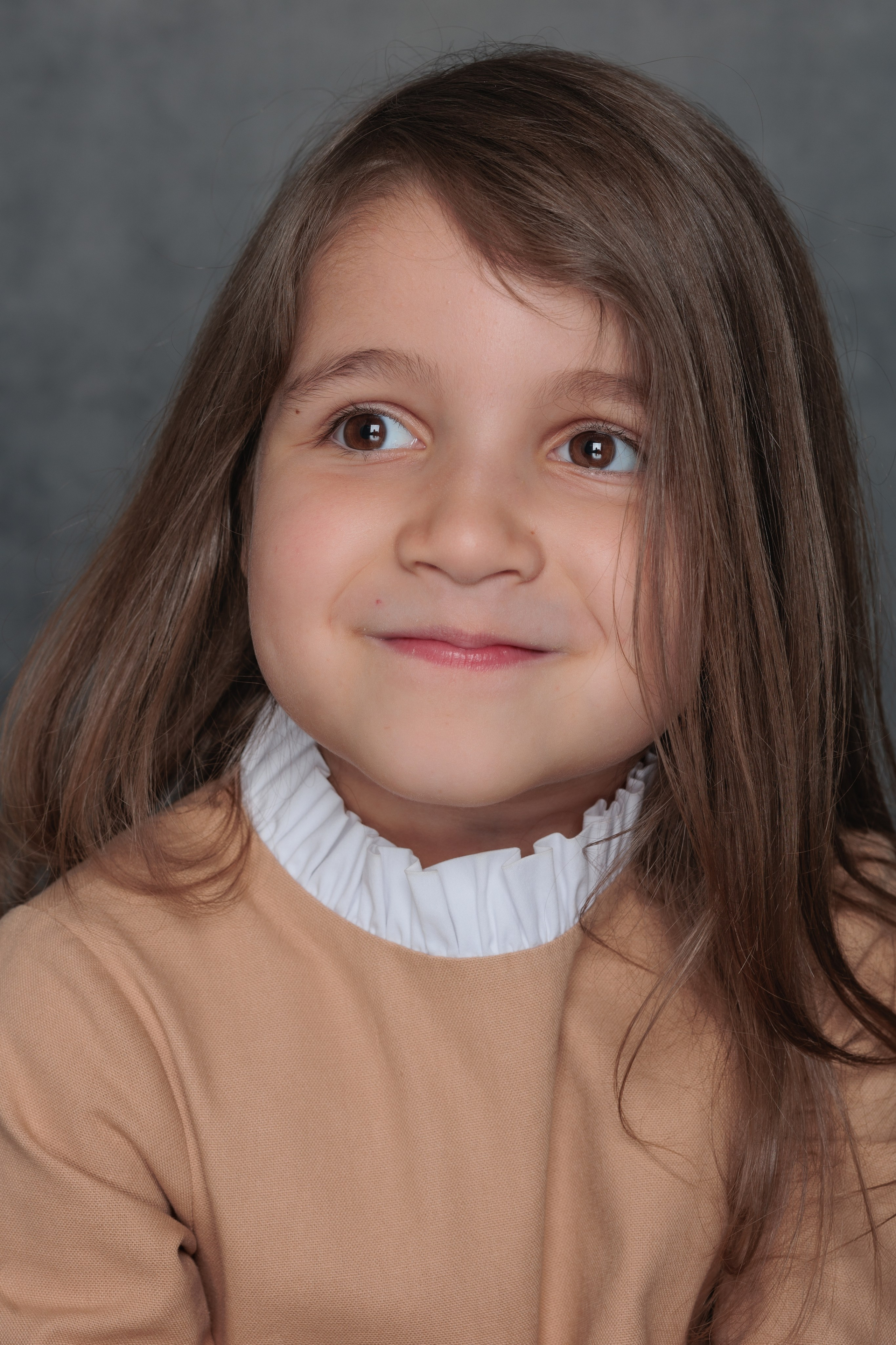 НАОМИ. Я фотограф из Москвы к Вашим услугам