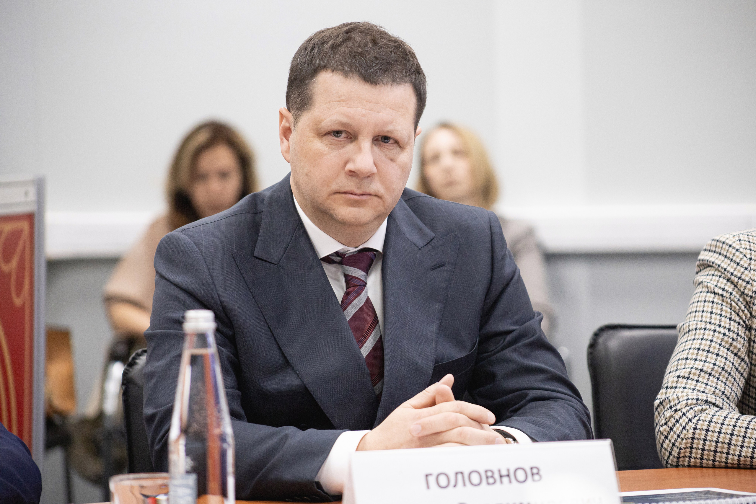 Фотосъемка выставки «Дни Пермского бизнеса» для GAZ. Репортажный фотограф в Перми Денис Голдобин