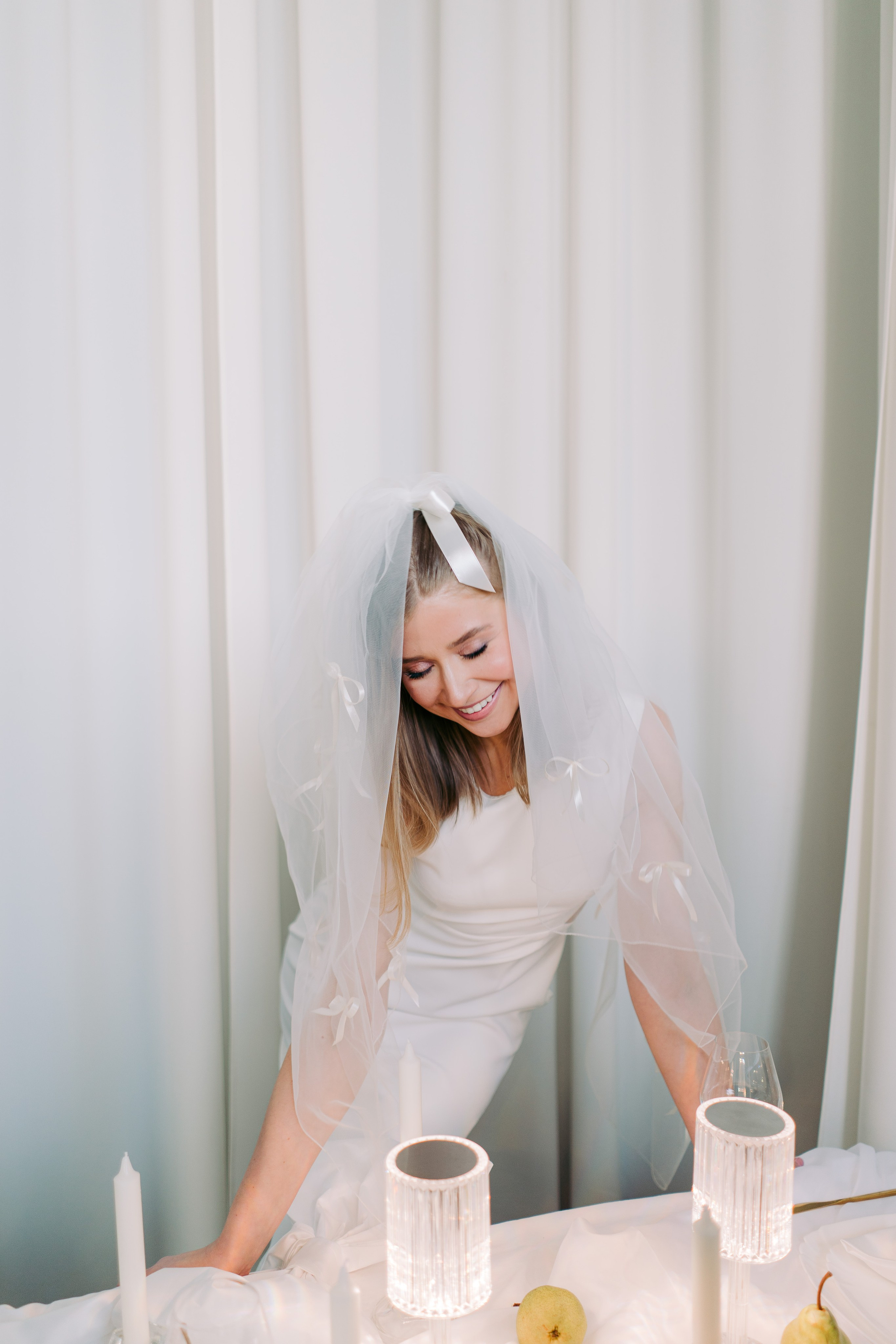 Свадебная фотосессия для двоих в студии, камерная свадьба в Москве