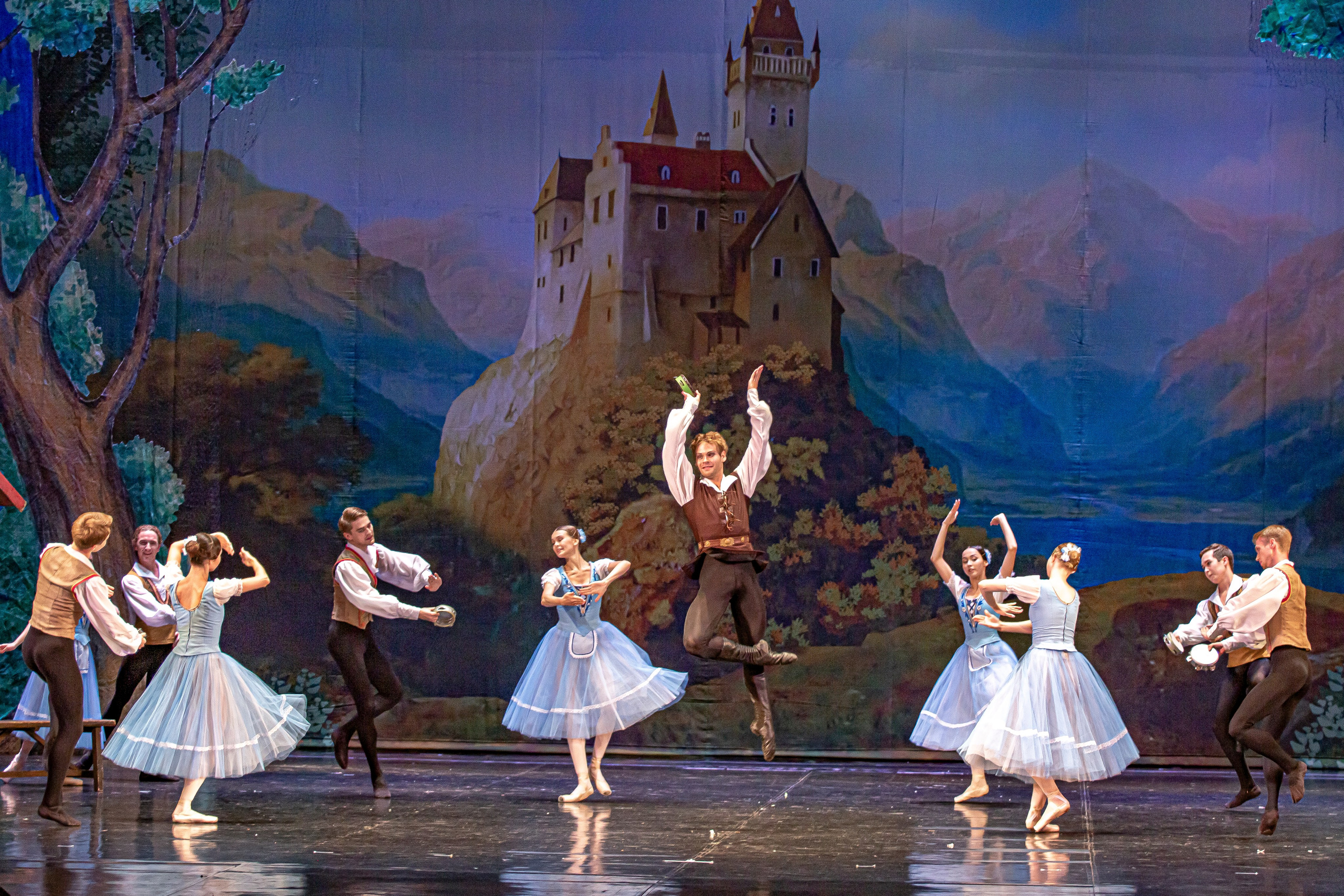 Жизель балет Марийского театра оперы и балета на сцене Зимнего театра. Фотограф в Сочи Юрий Шептаев