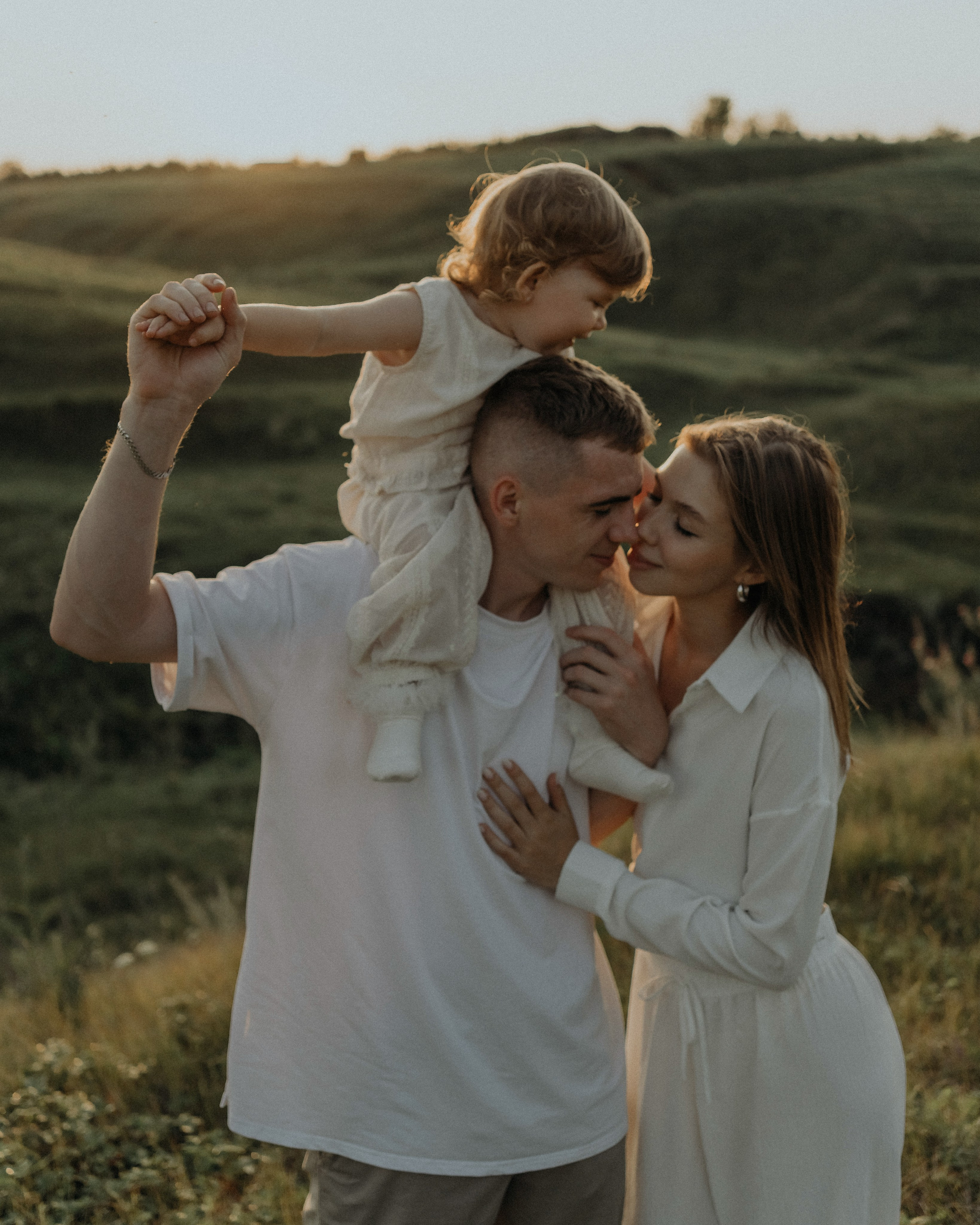 Хрис, Артём и Лея