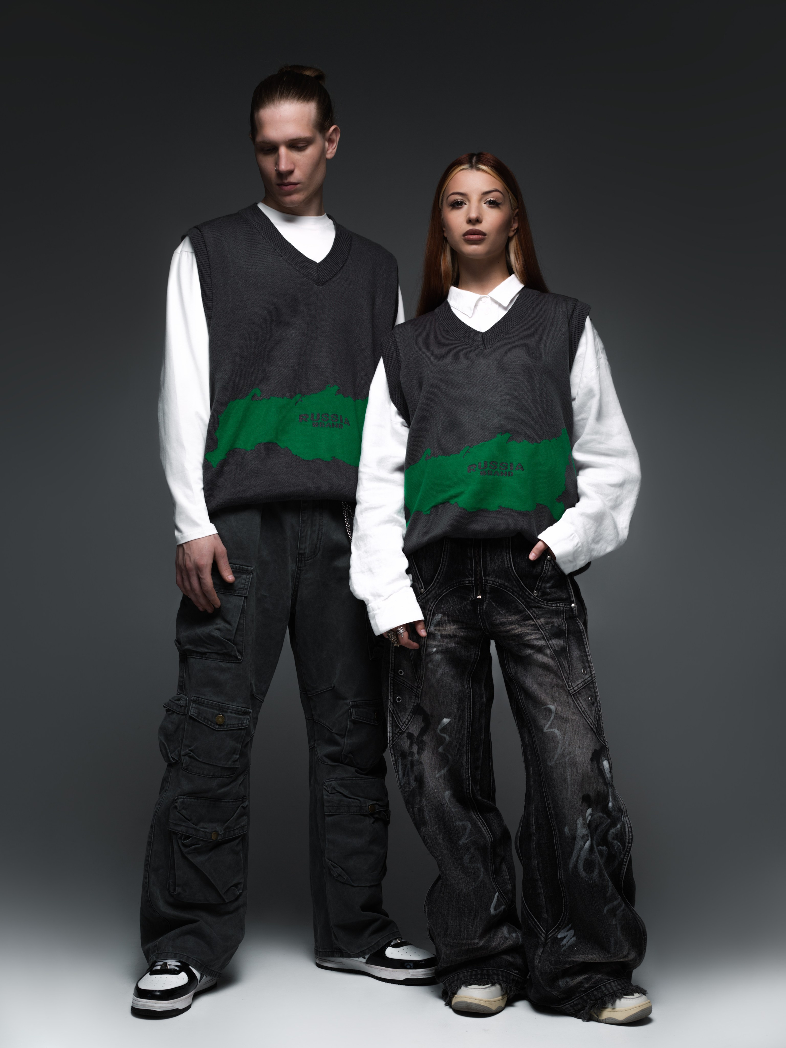 КАТАЛОГ | серый фон. RUNA production — стильные съемки для брендов