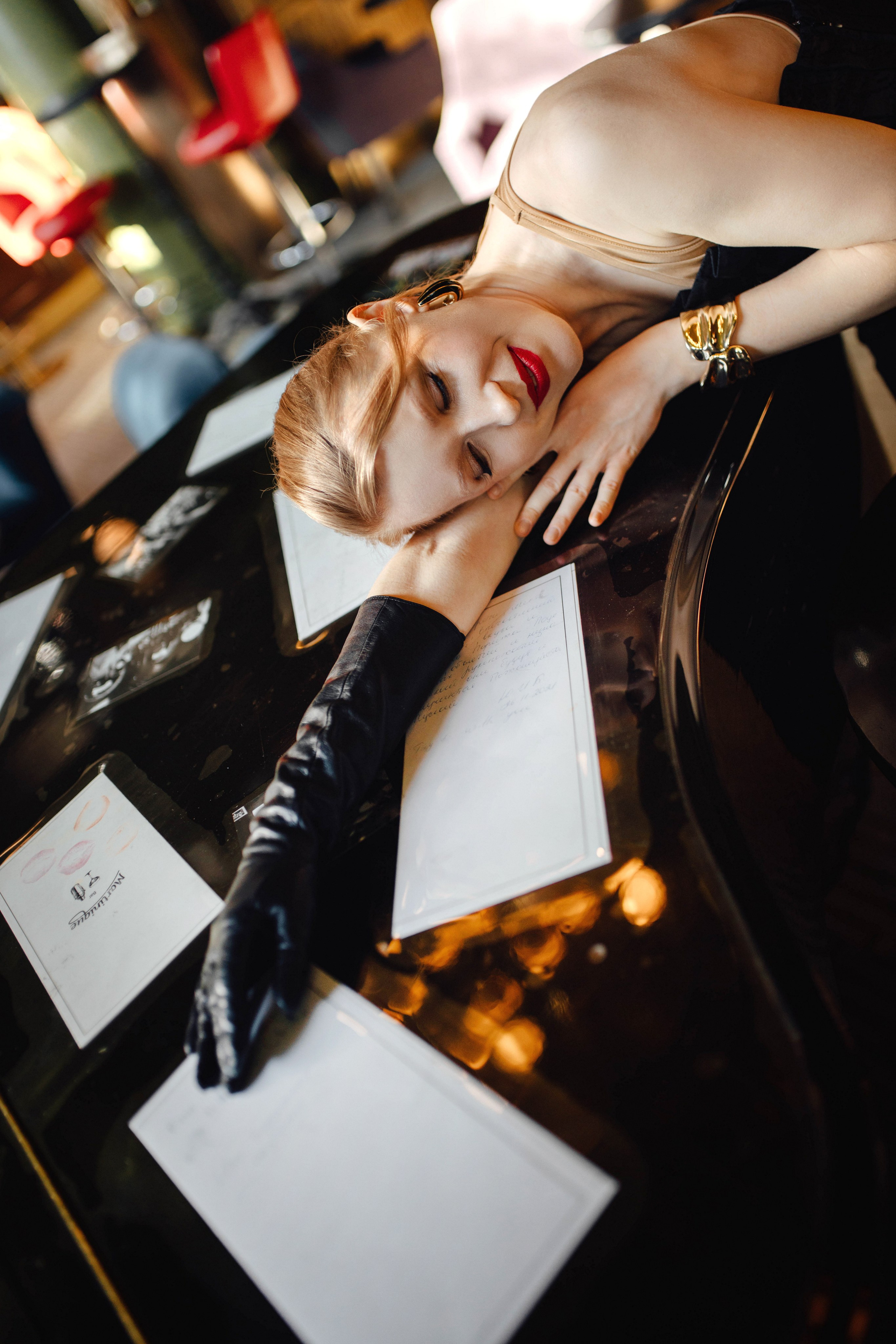 Юлианна, bar Martinique