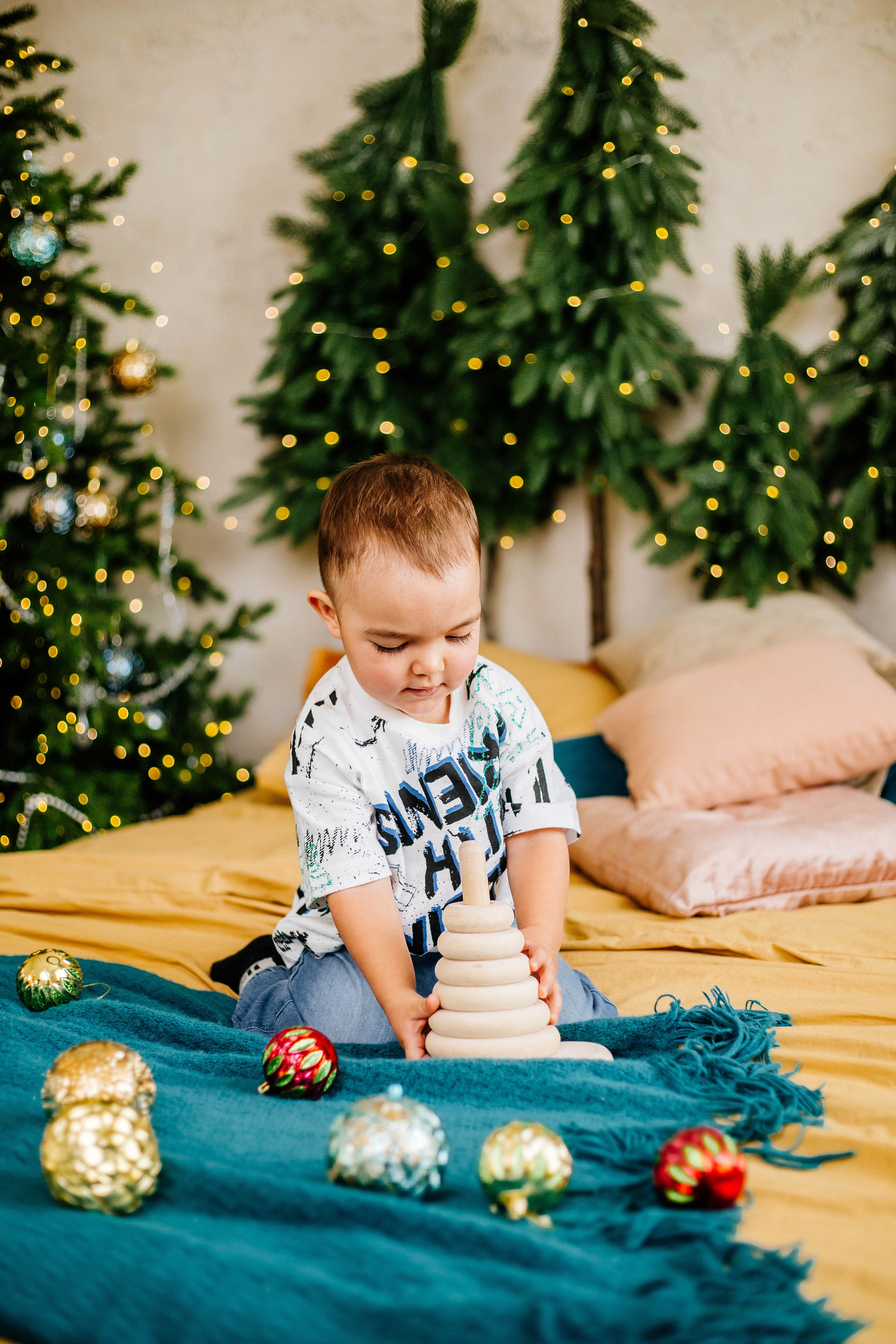 Лев с семьей. Рыжова Тамара