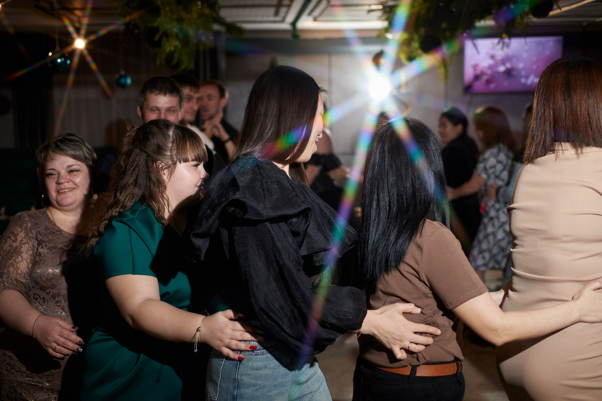 MAXIM & DAMIR | FOREST BAR | 8 МАРТА! 2-й вечер. Главная