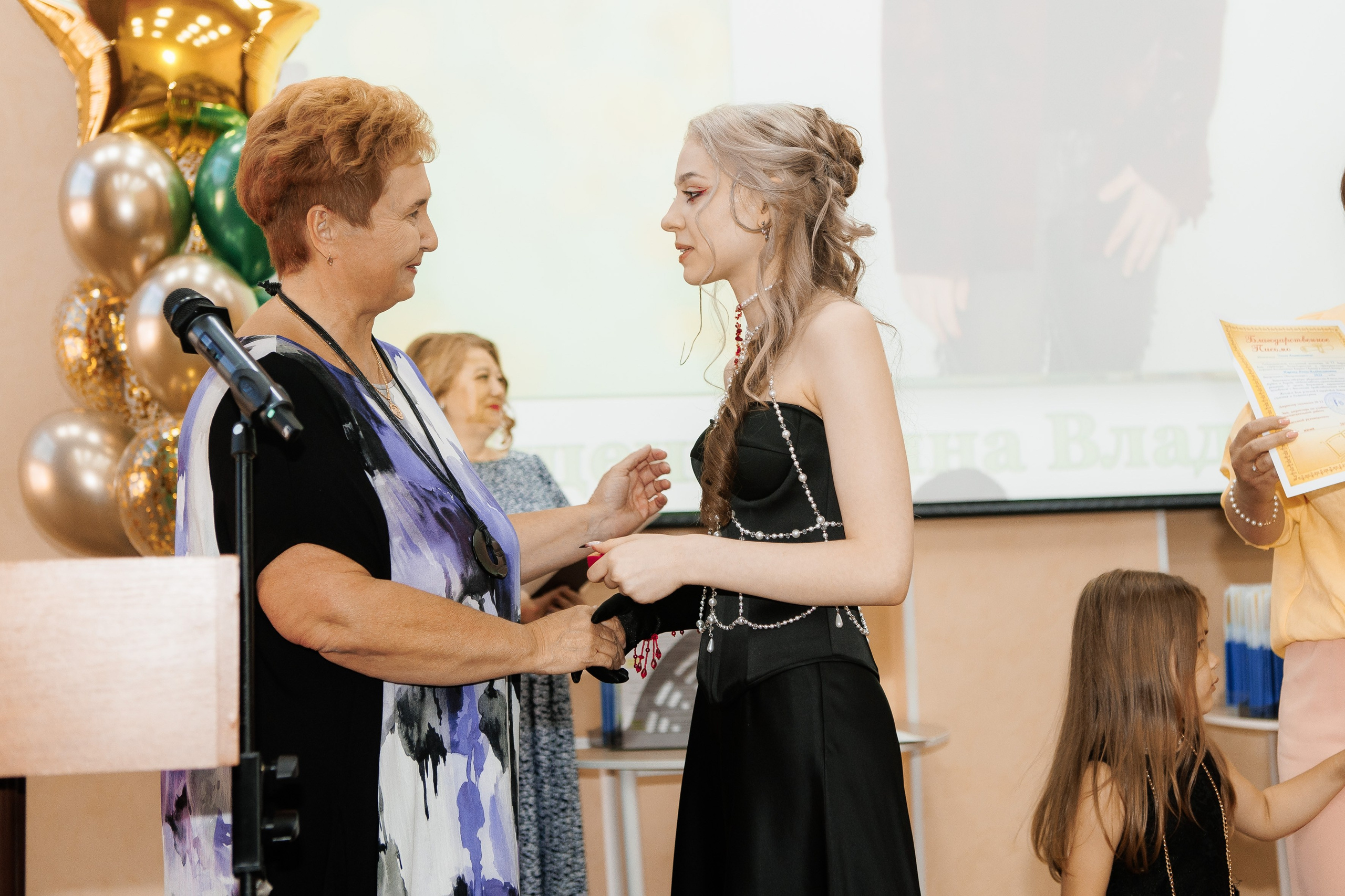 Выпускной Гимназия 12 2024 г. Свадебный и портретный Фотограф в Липецке Дмитрий Котюков