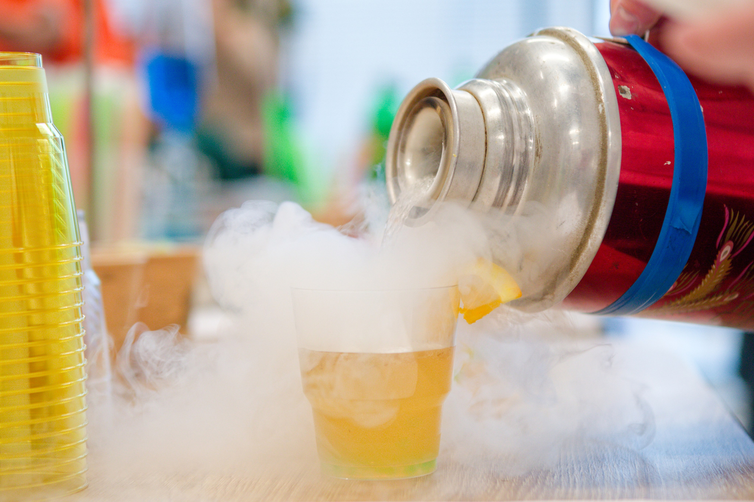 (Ал)Химический бар. Кутузов Евгений Фотограф в Южно-Сахалинске