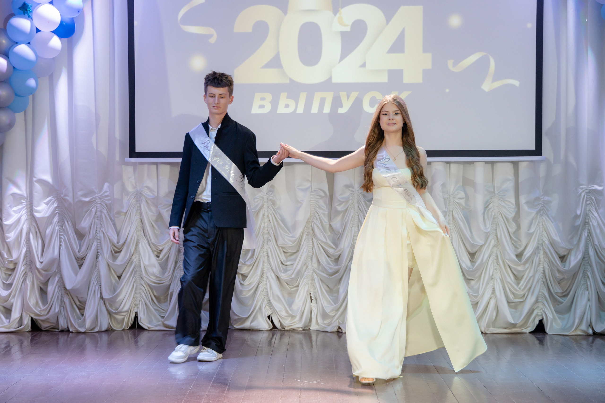 Школьный выпускной 2024 год в Соколе (Минск). Свадебный фотограф в Минске/Беларуси Сергей Спиридонов