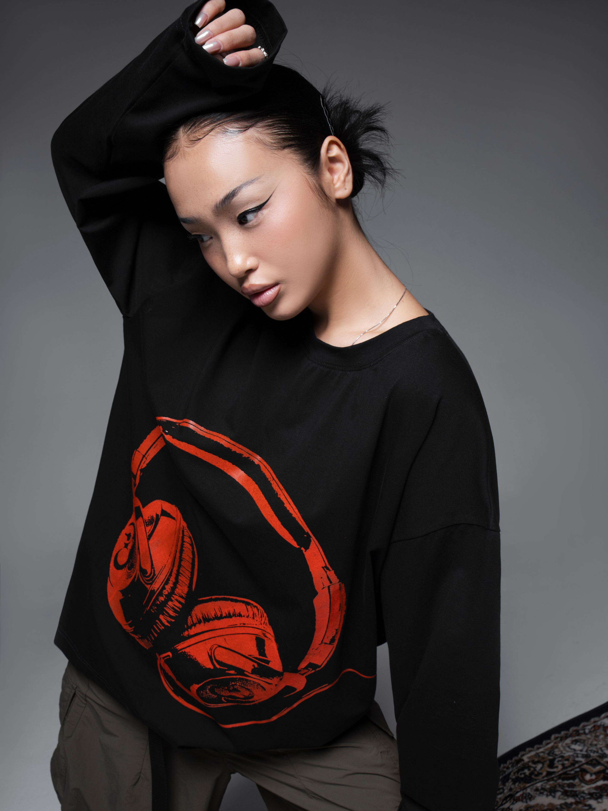 КАТАЛОГ | серый фон. RUNA production — стильные съемки для брендов