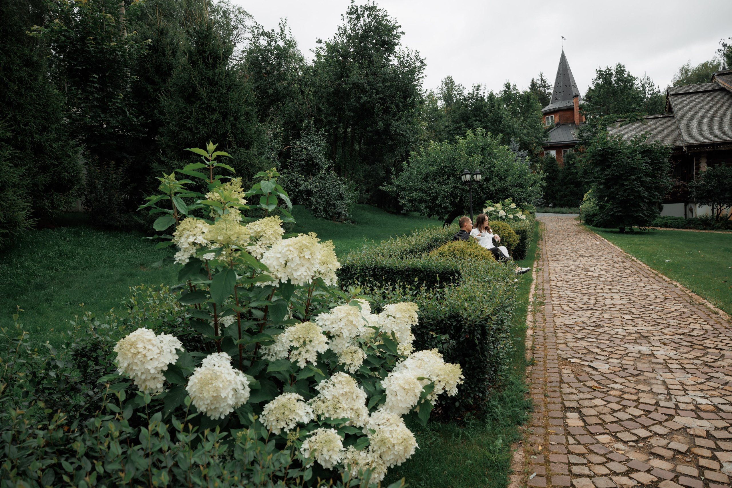 Свадебная фотосессия в отеле Сенешаль. Свадебный и репортажный фотограф (Москва, Королев и другие)