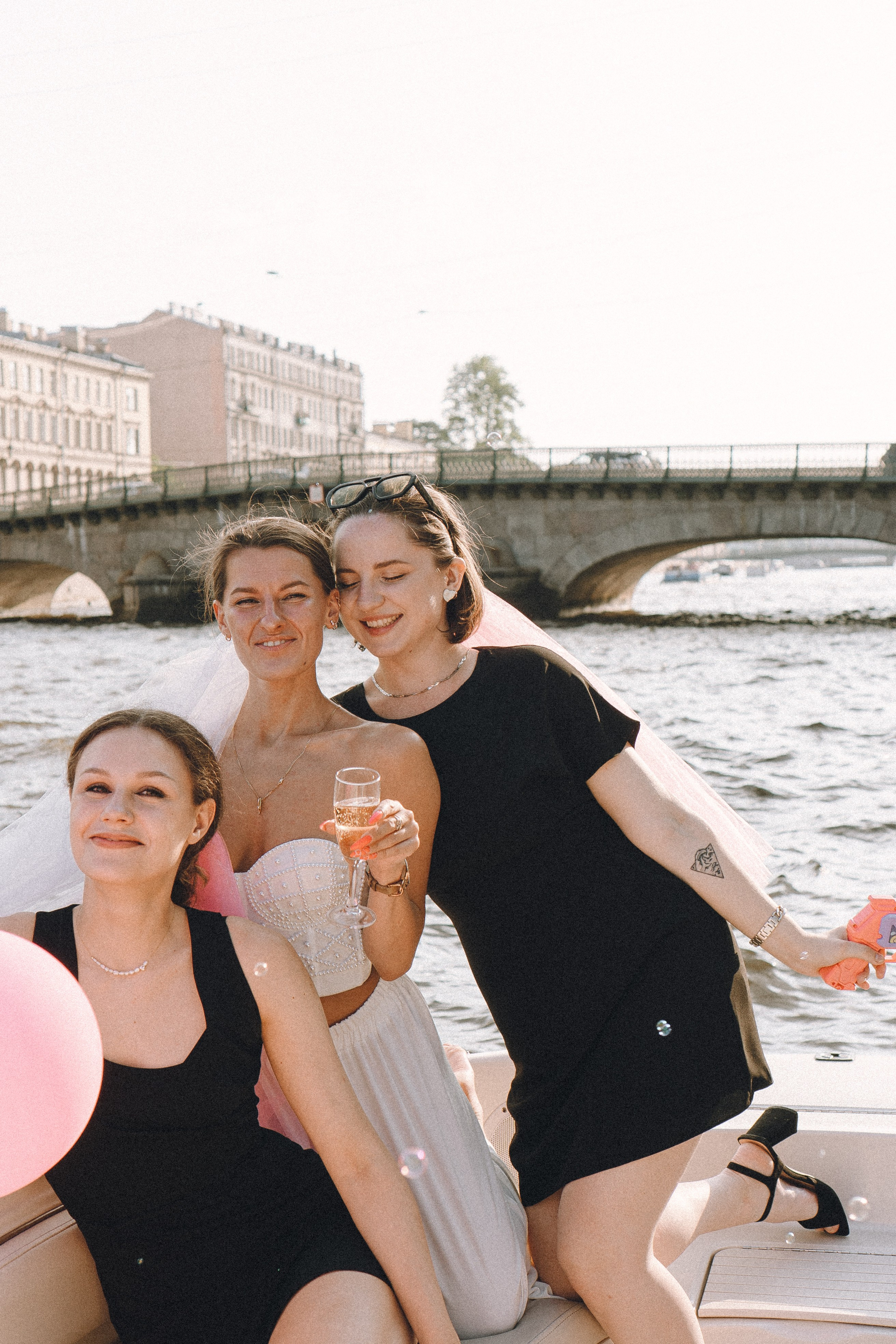 ДЕВИЧНИК НА КАТЕРЕ. Профессиональный фотограф, Санкт-Петербург — Виктория Богомолова
