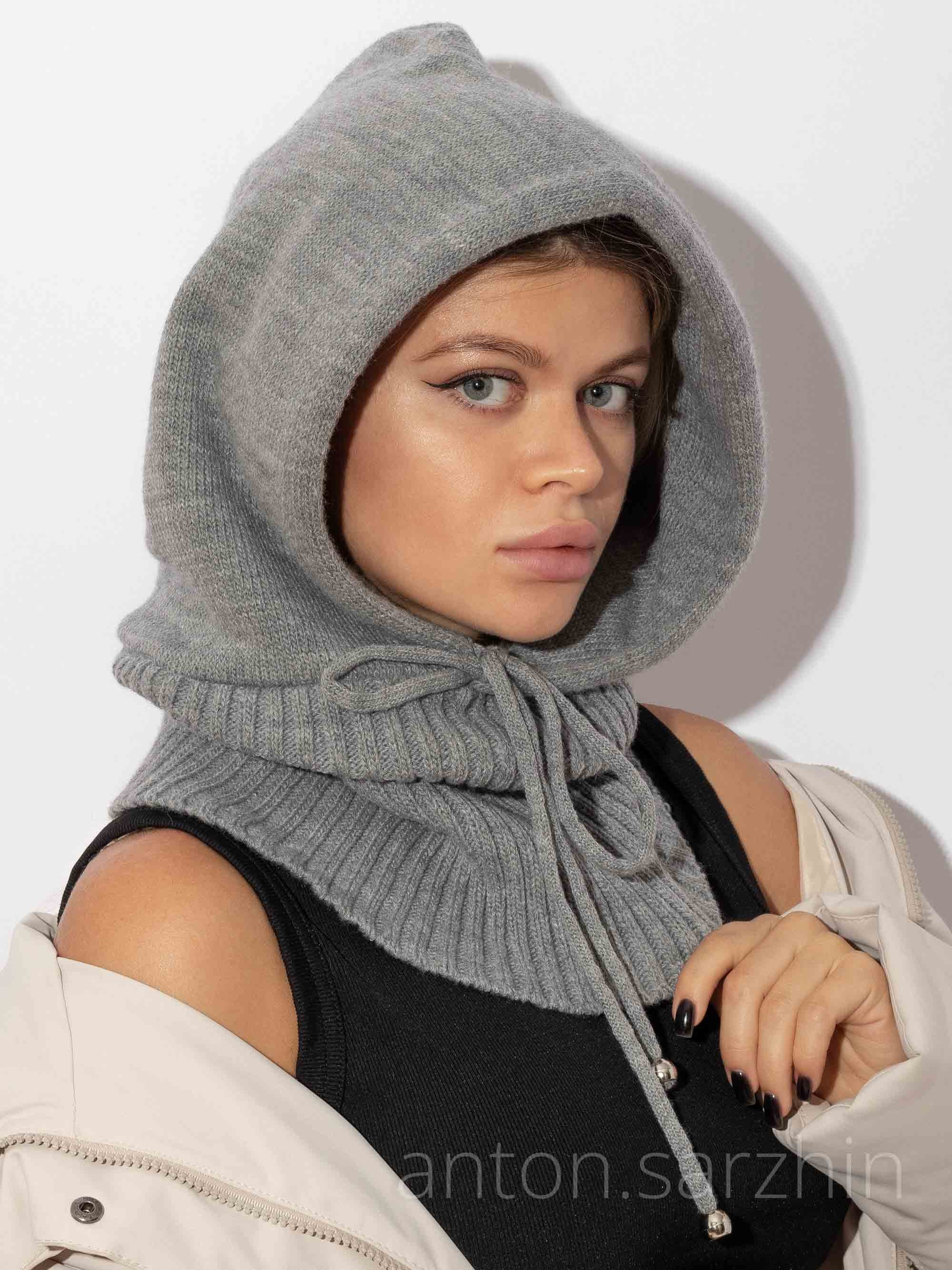 Съемка шапок на модели и съемка шапок в раскладку. Предметная фотосъемка в Москве предметный фотограф Саржин Антон