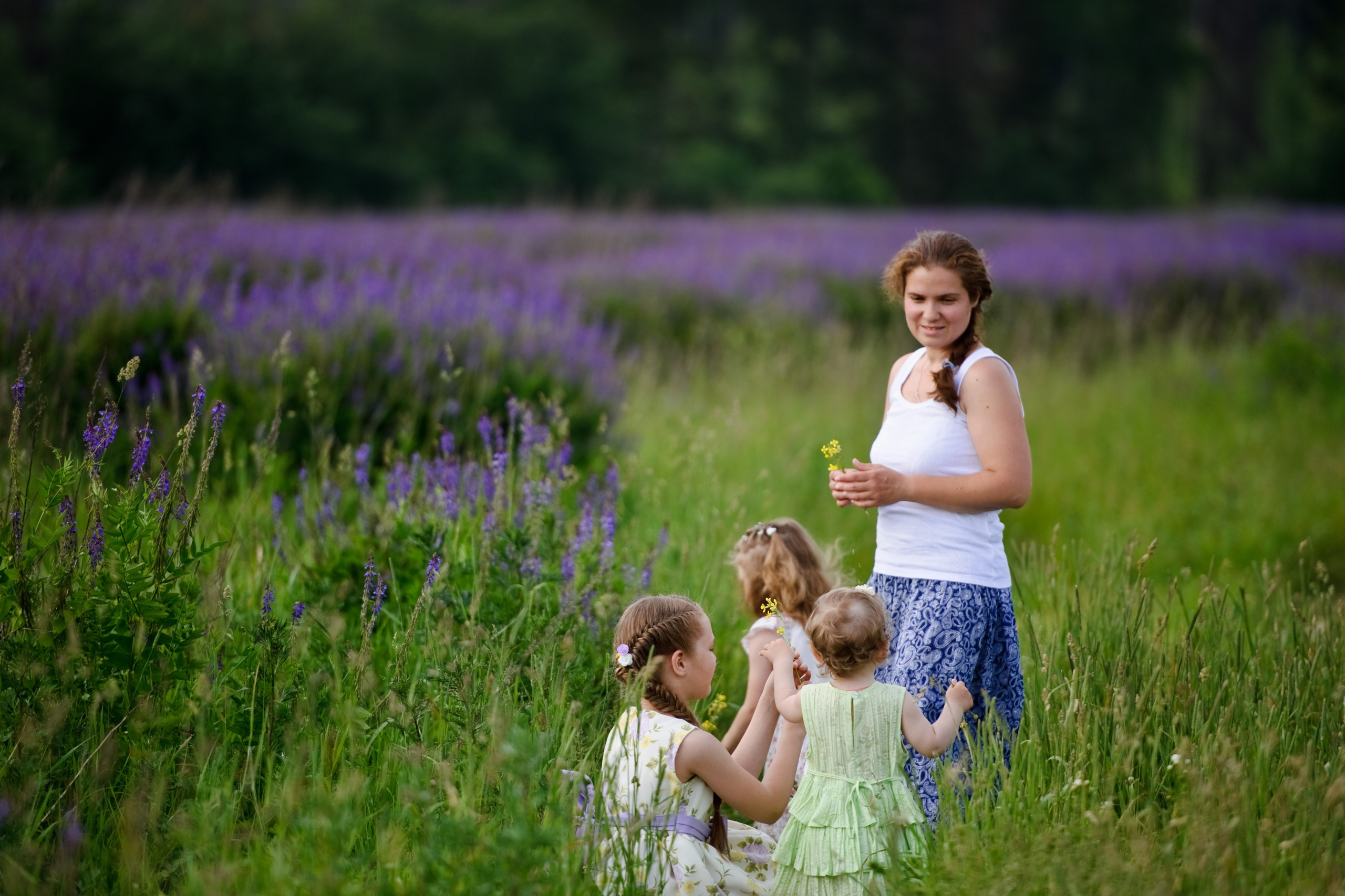 Лилия, Дарина, Элина и Владислава. Мама и дочки. Прогулка, Зеленоград. Семейный фотограф Анна Дубовская