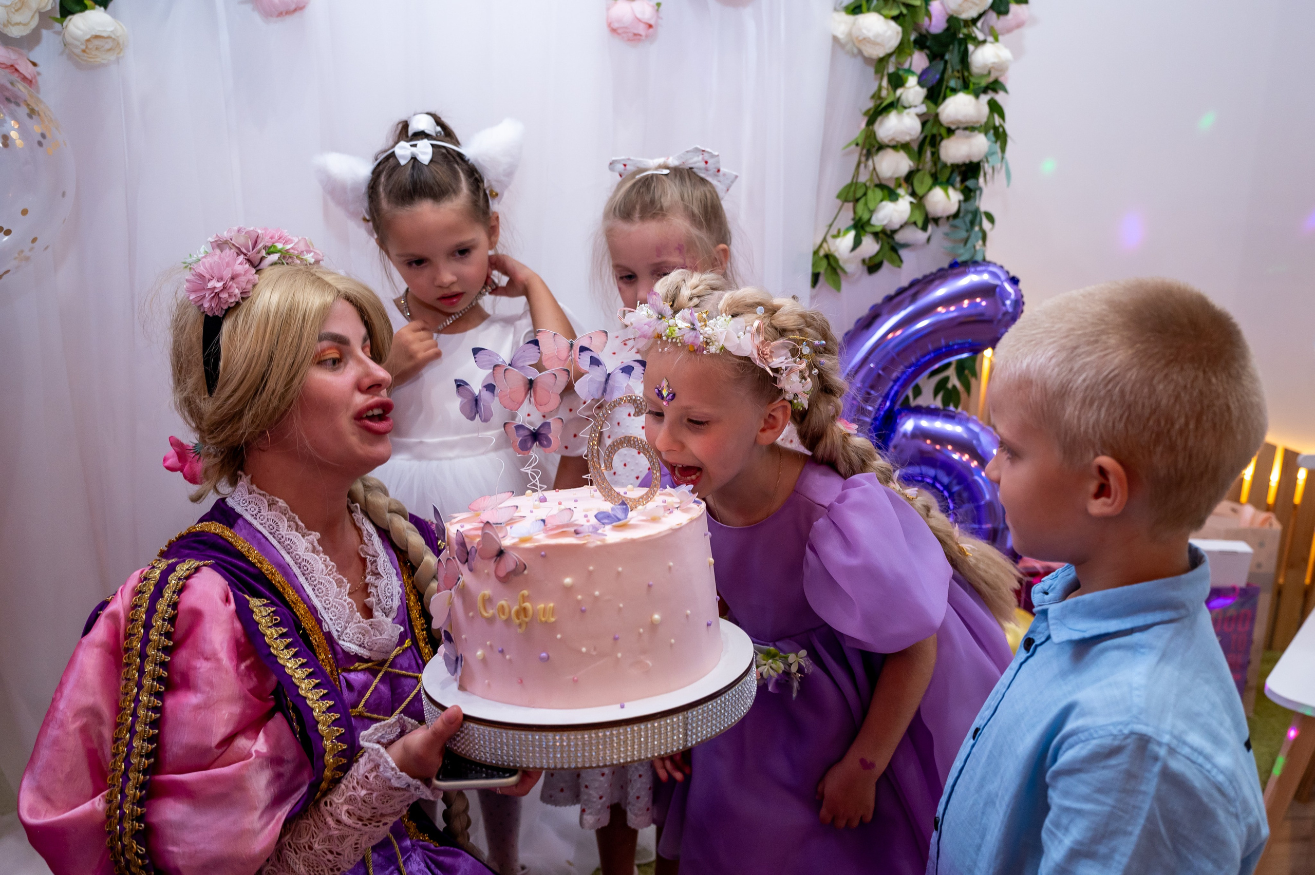 ДР в лофте с фокусником