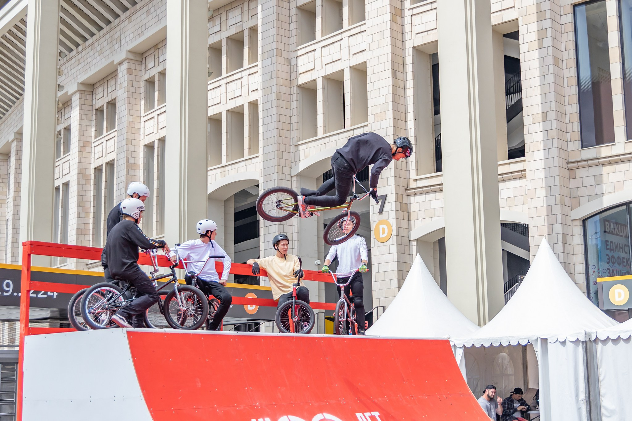 1 июля день спорта в Лужниках 2023. Репортажный, семейный и студийный фотограф в Москве Демин Алексей