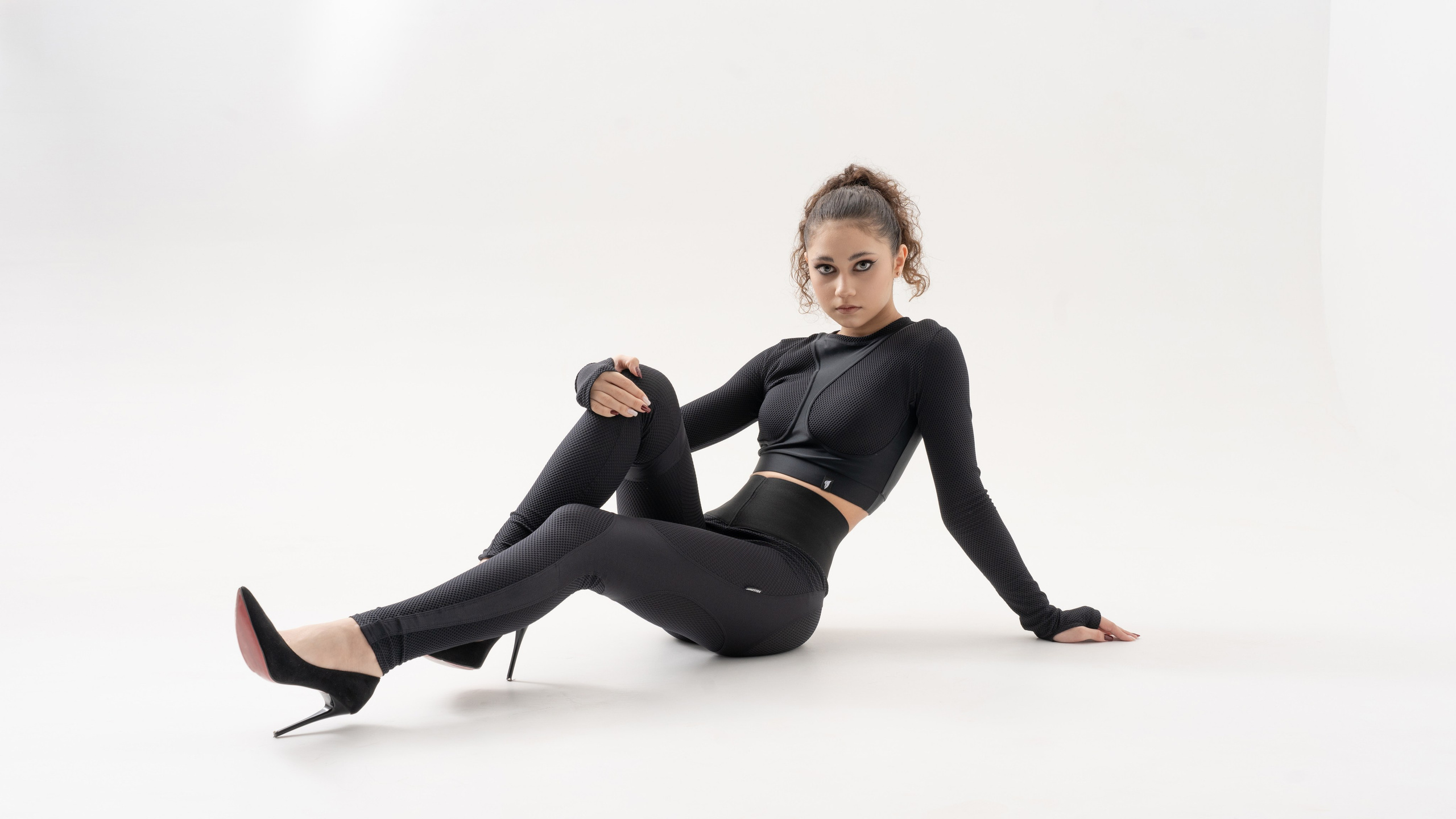 Модельная съемка в студии. Your Photographer in Dubai Kirill Perepelkin