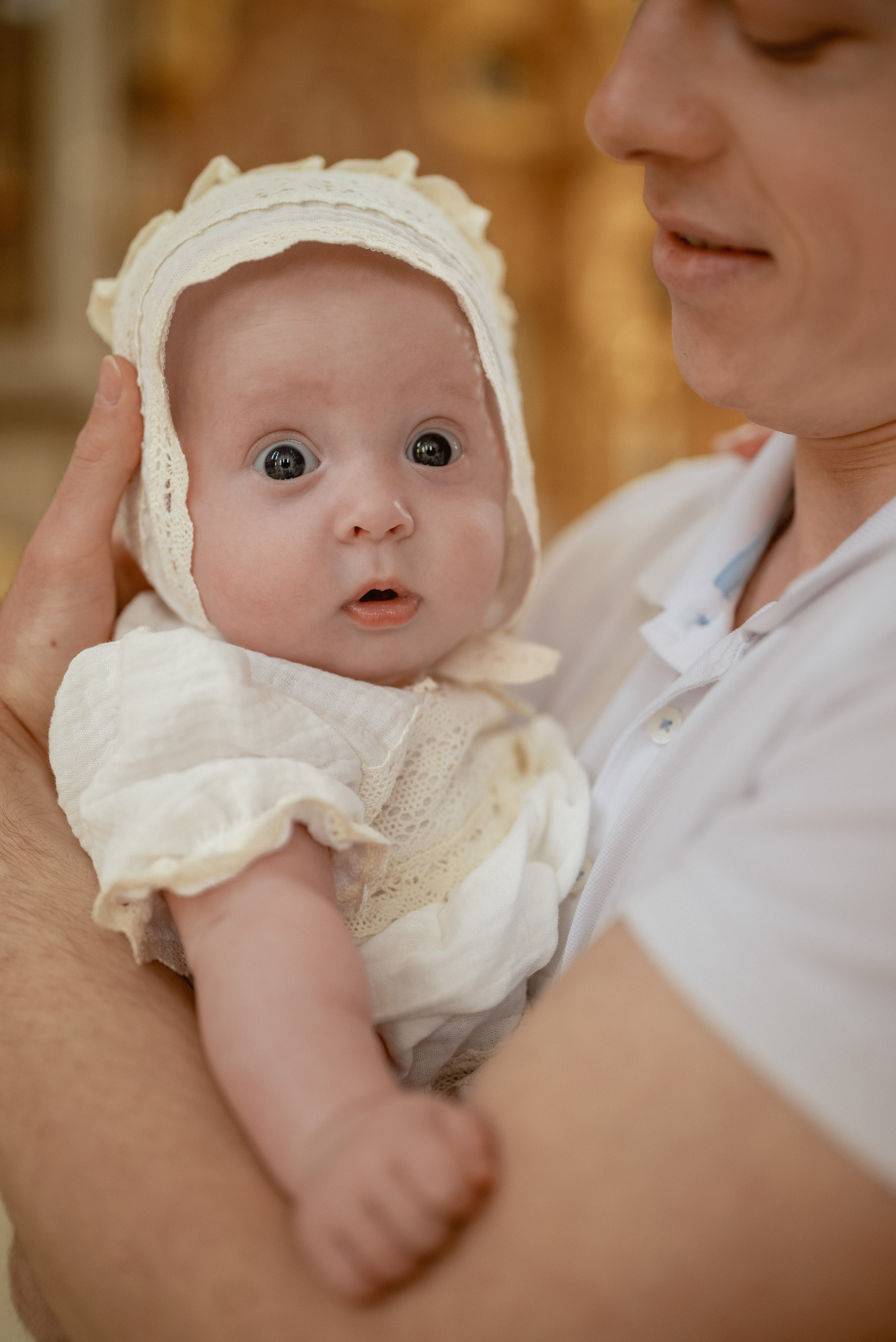 Крещение в храме Петра и Февронии. Юлия Басня семейный и свадебный фотограф в Донецке