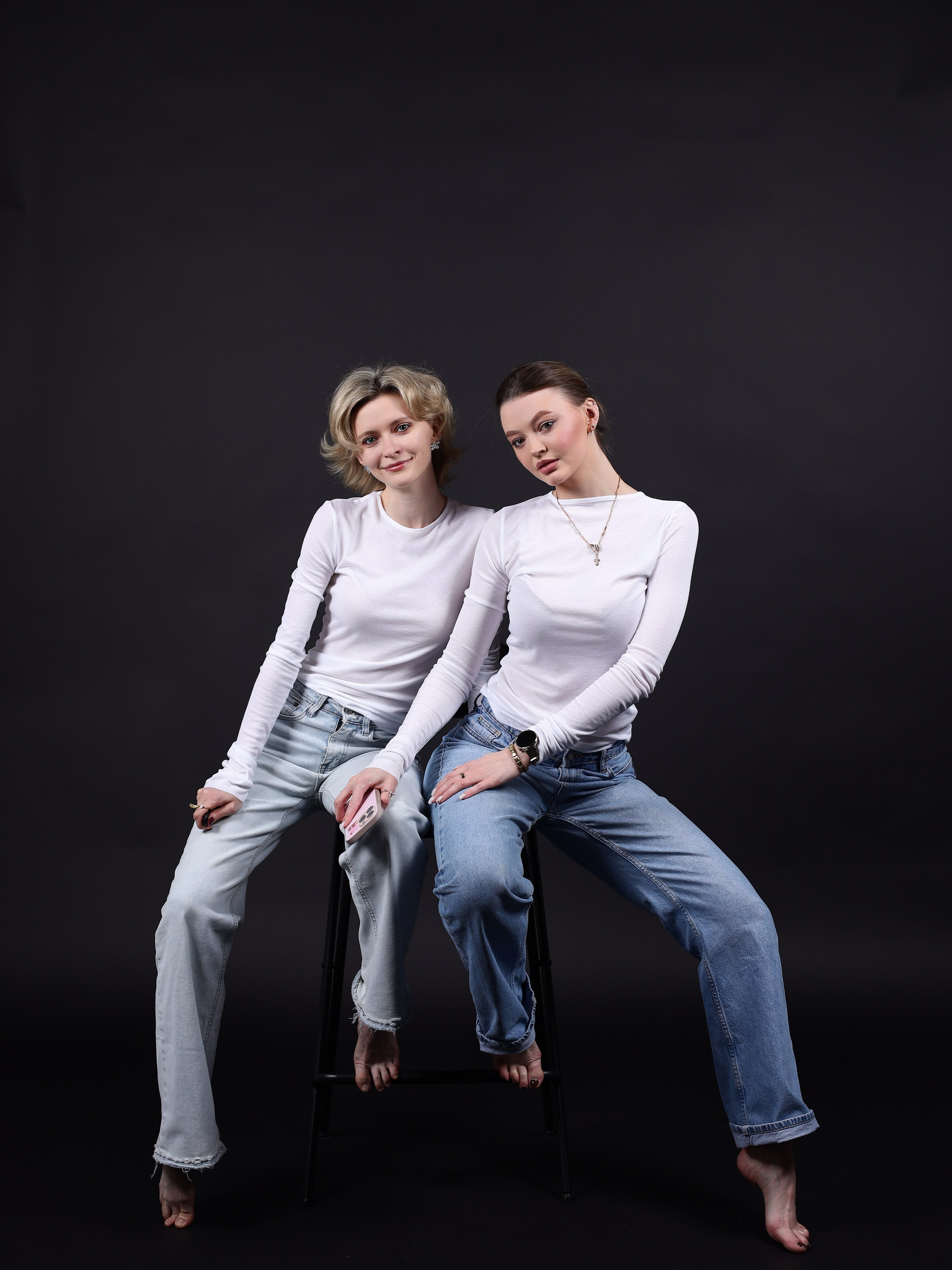 Дарья и Анна. Фотостудия без фотографа Чехов. Первая студия автопортрета в Чехове