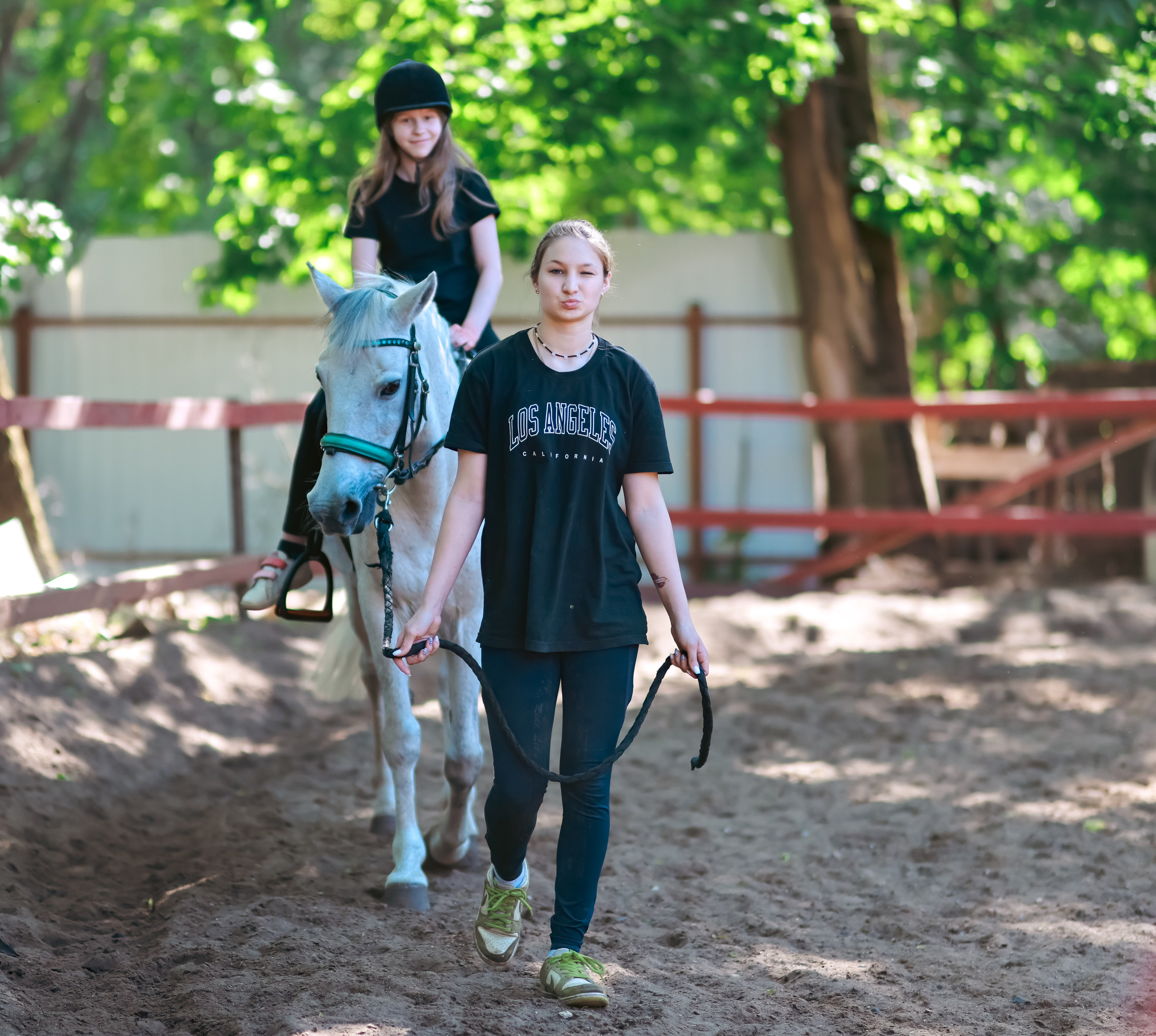 Корпоратив на конюшне. Фотограф репортажей и стритфотосессий в Москве Людмила Смирнова