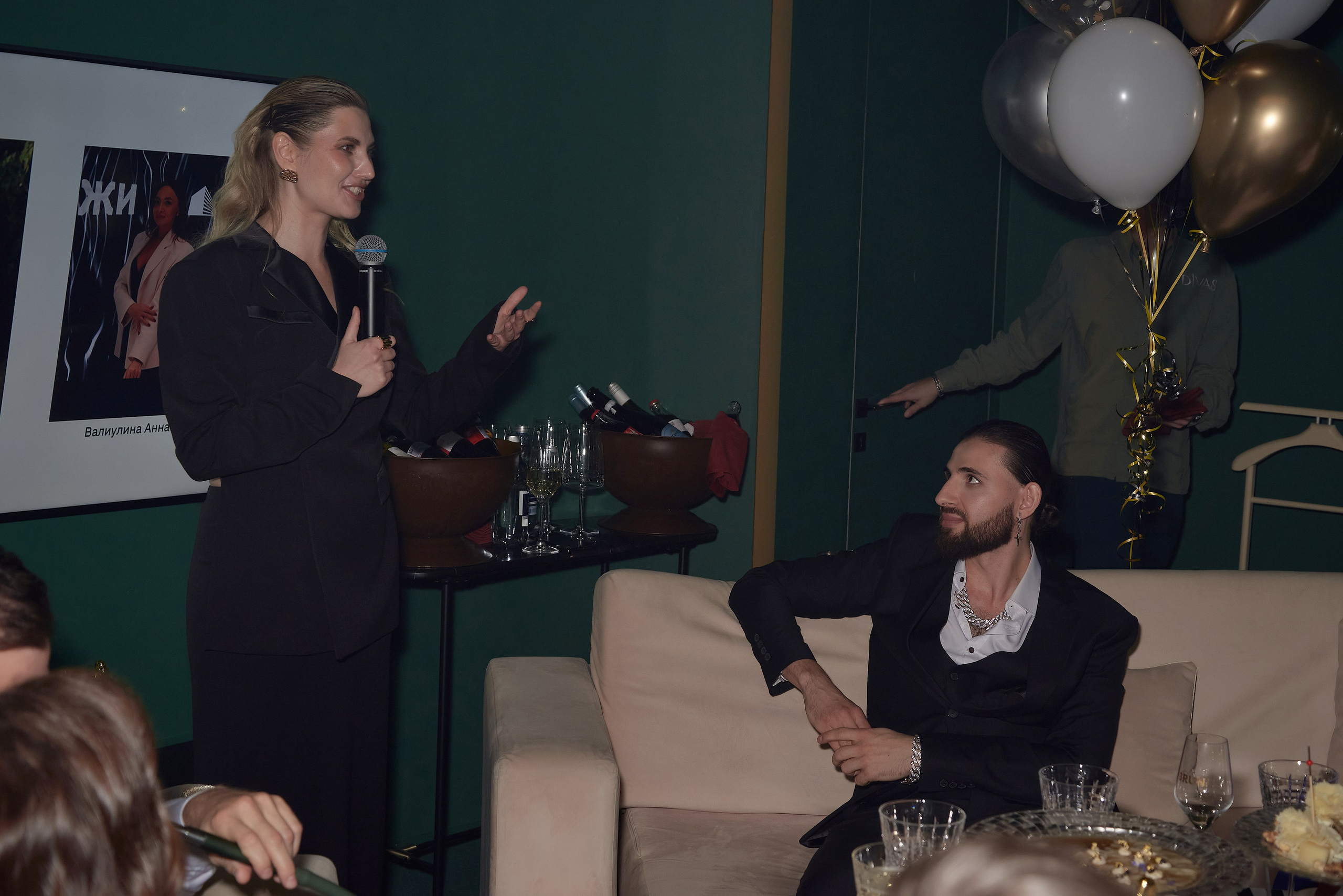 День рождения Светланы Пинигиной в караоке Divas. Наталия Дианова — фотограф для брендов и экспертов в Москве