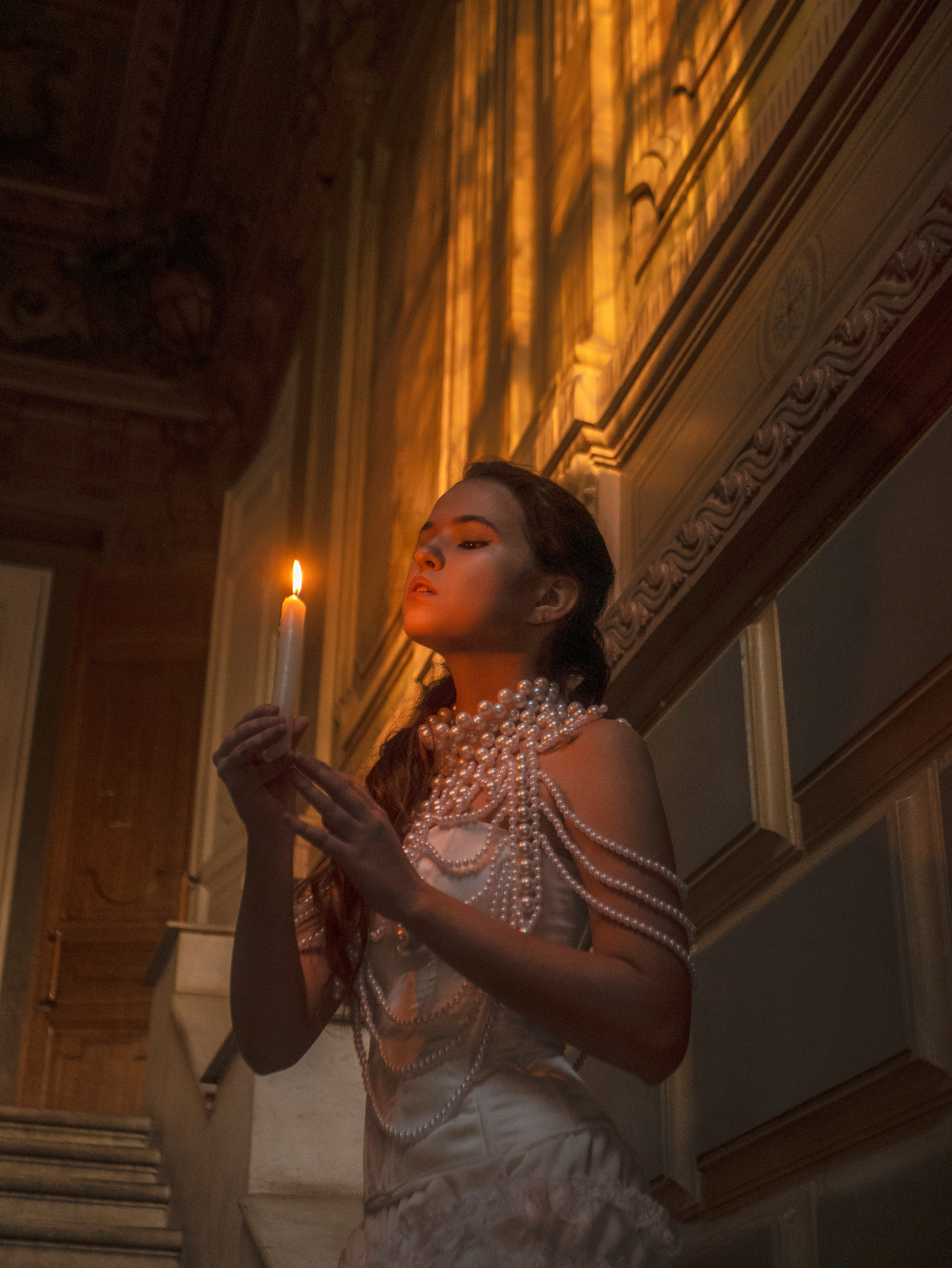 С свечами. Арт фотограф, женский фотограф Москва