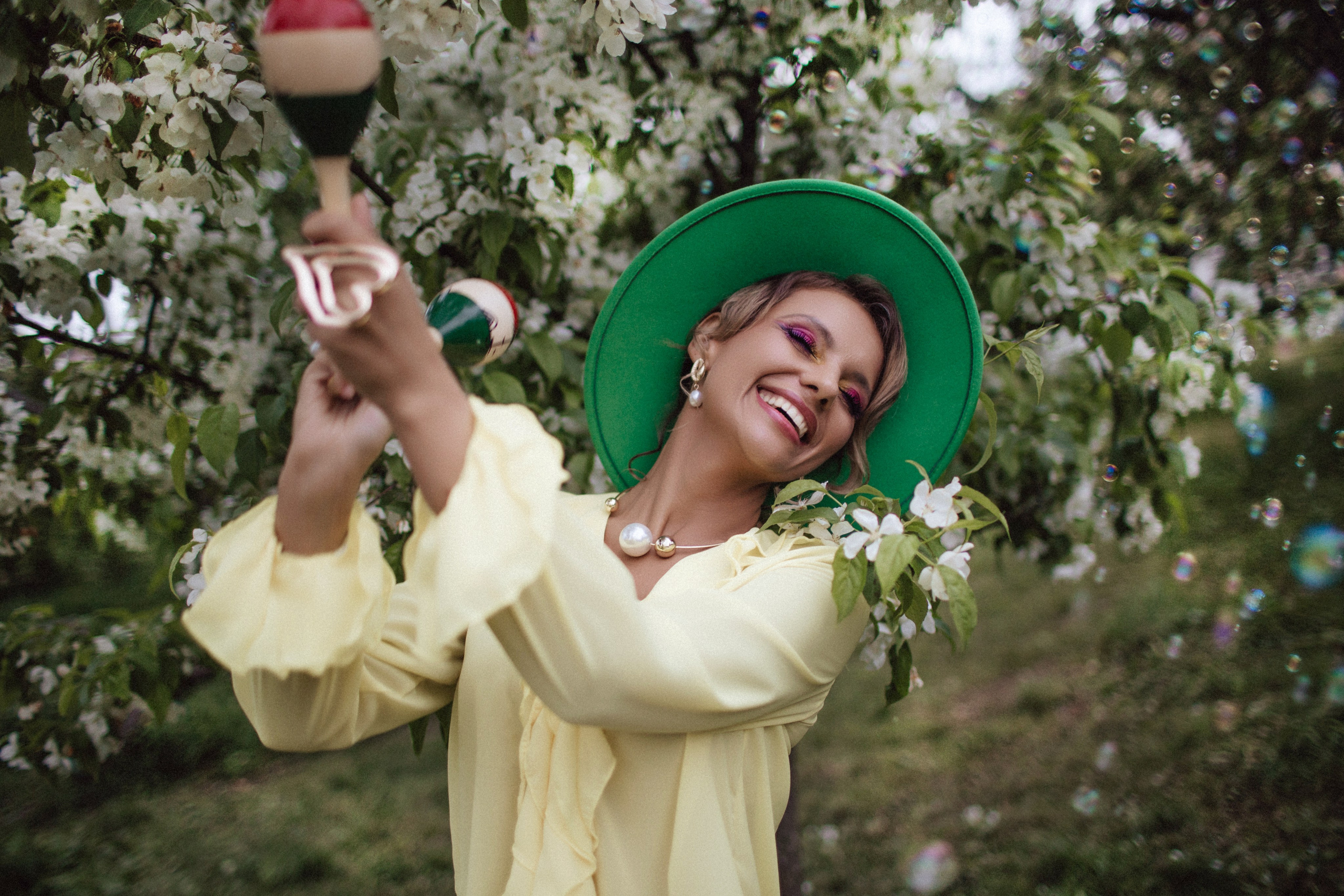 Фотосъемки в цветущих садах. Свадебный и семейный фотограф Спб Бошман Ирина