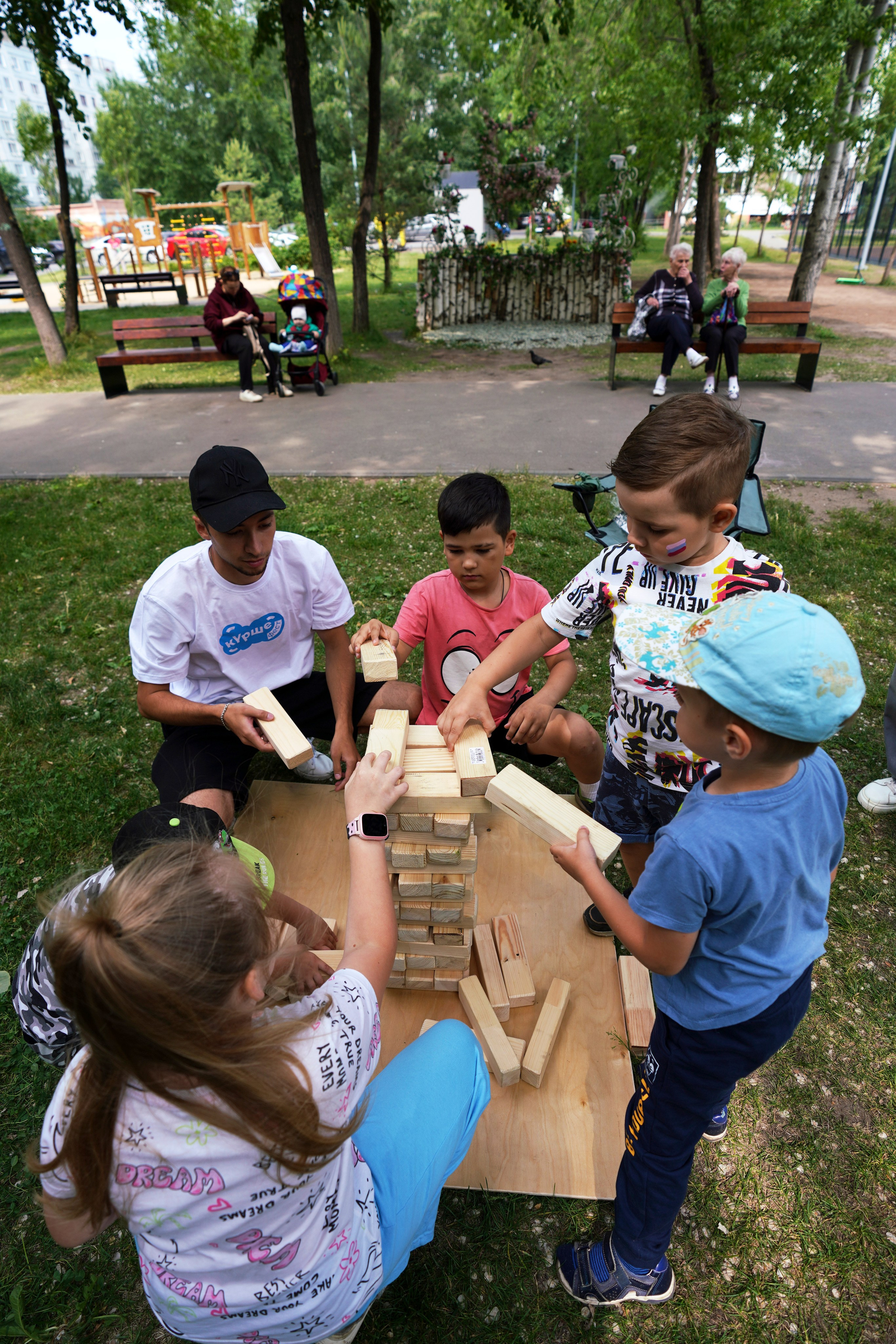 «Наш двор» ул. М.Чуйкова 25 Казань, 2025. Фотограф Казань