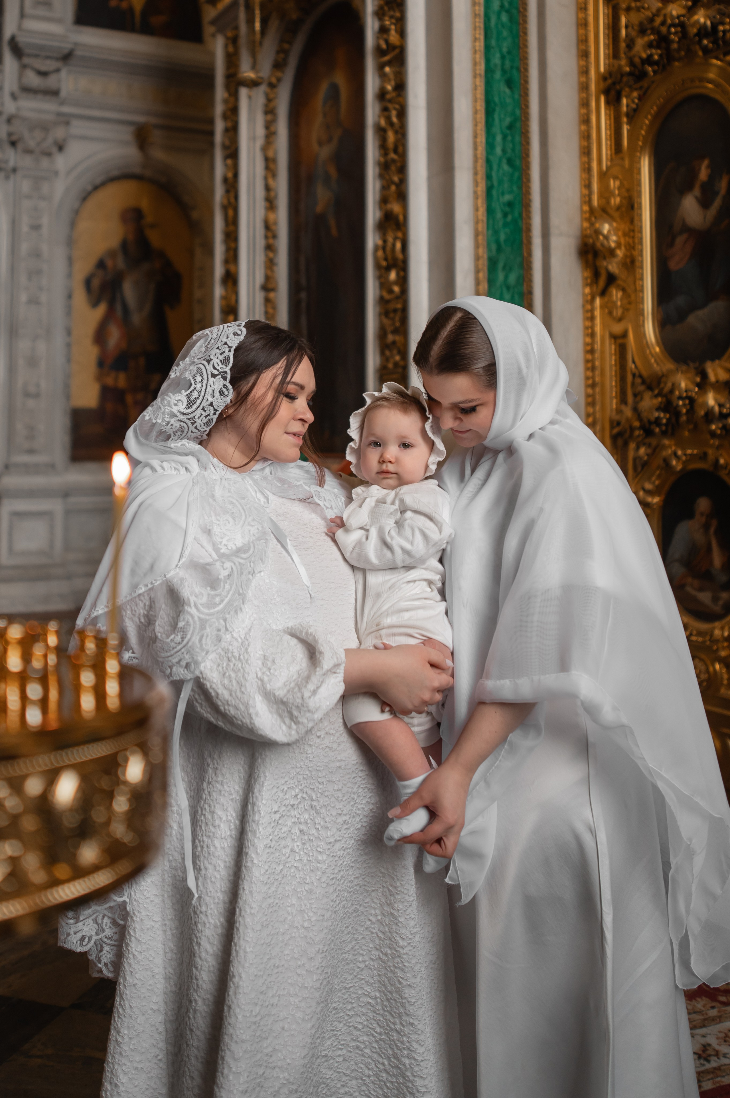 Крещение в Исаакиевском соборе. Фотограф на крещение и венчание, семейный фотограф в Санкт-Петербурге