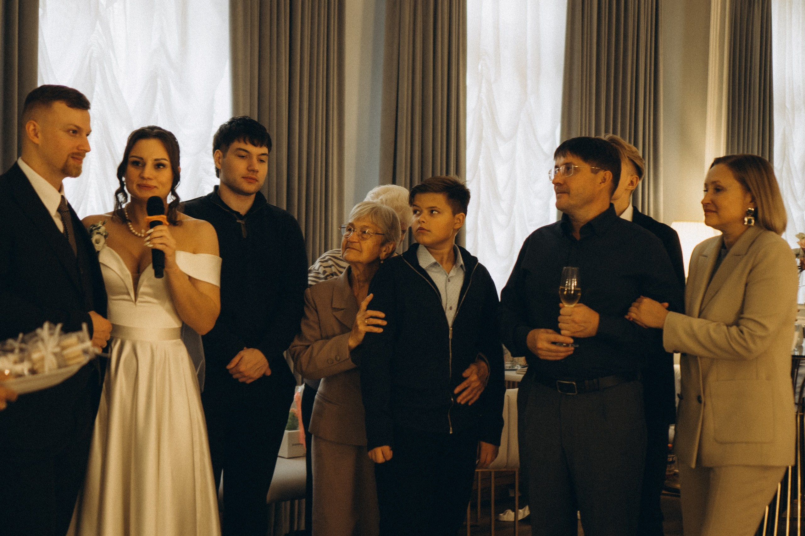 СЬЕМКА РЕПОРТАЖ В ЗАГСЕ (2 ДВОРЕЦ). Профессиональный фотограф, Санкт-Петербург — Виктория Богомолова