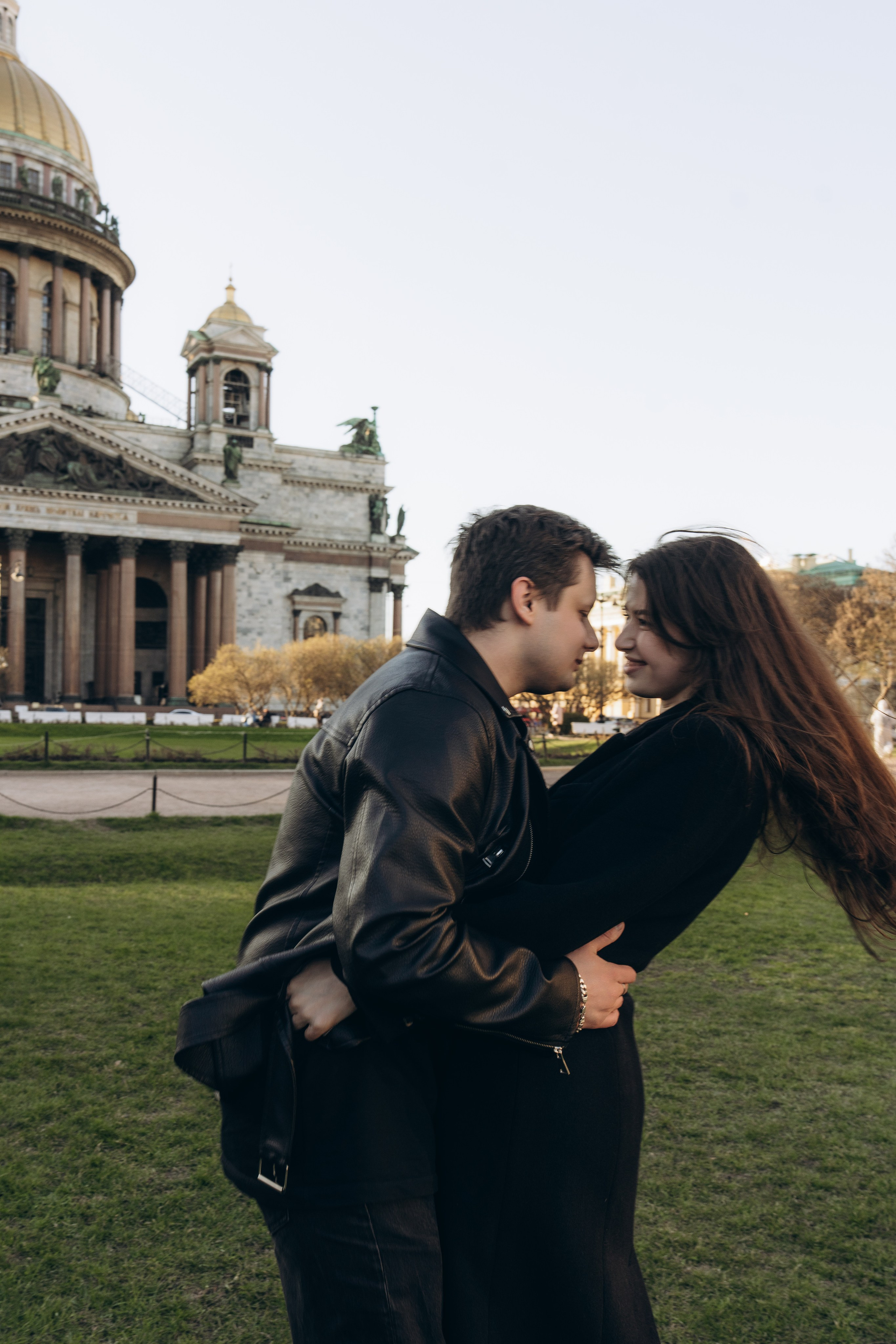 Лавстори прогулка в Санкт-Петербурге. Свадебный фотограф в Москве Анна Полушина