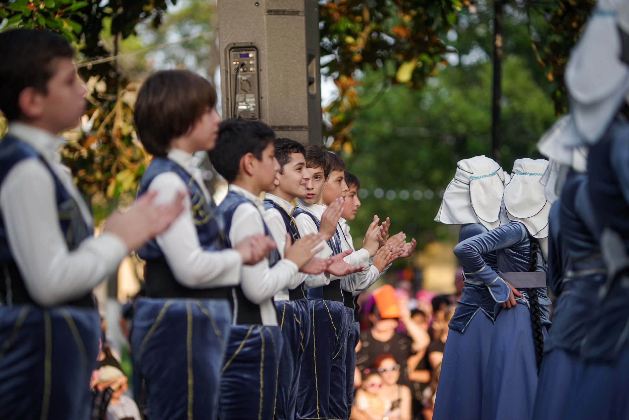 Грузинский танец. Портретный фотограф Денис Милютин