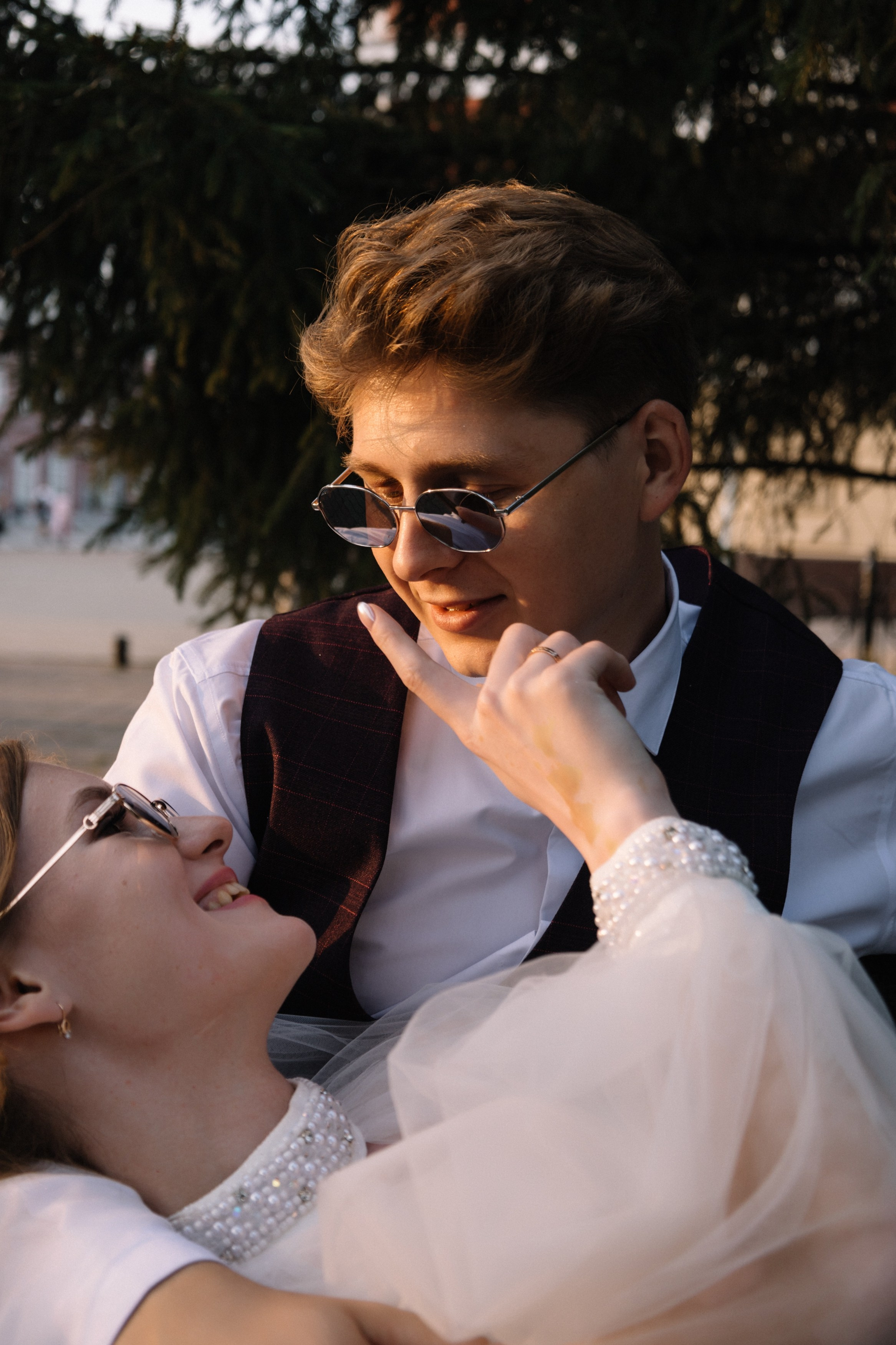 Владислав и Юлия Вечерняя прогулка по городу. Свадебный Фотограф в Иркутске Екатерина Елисеева