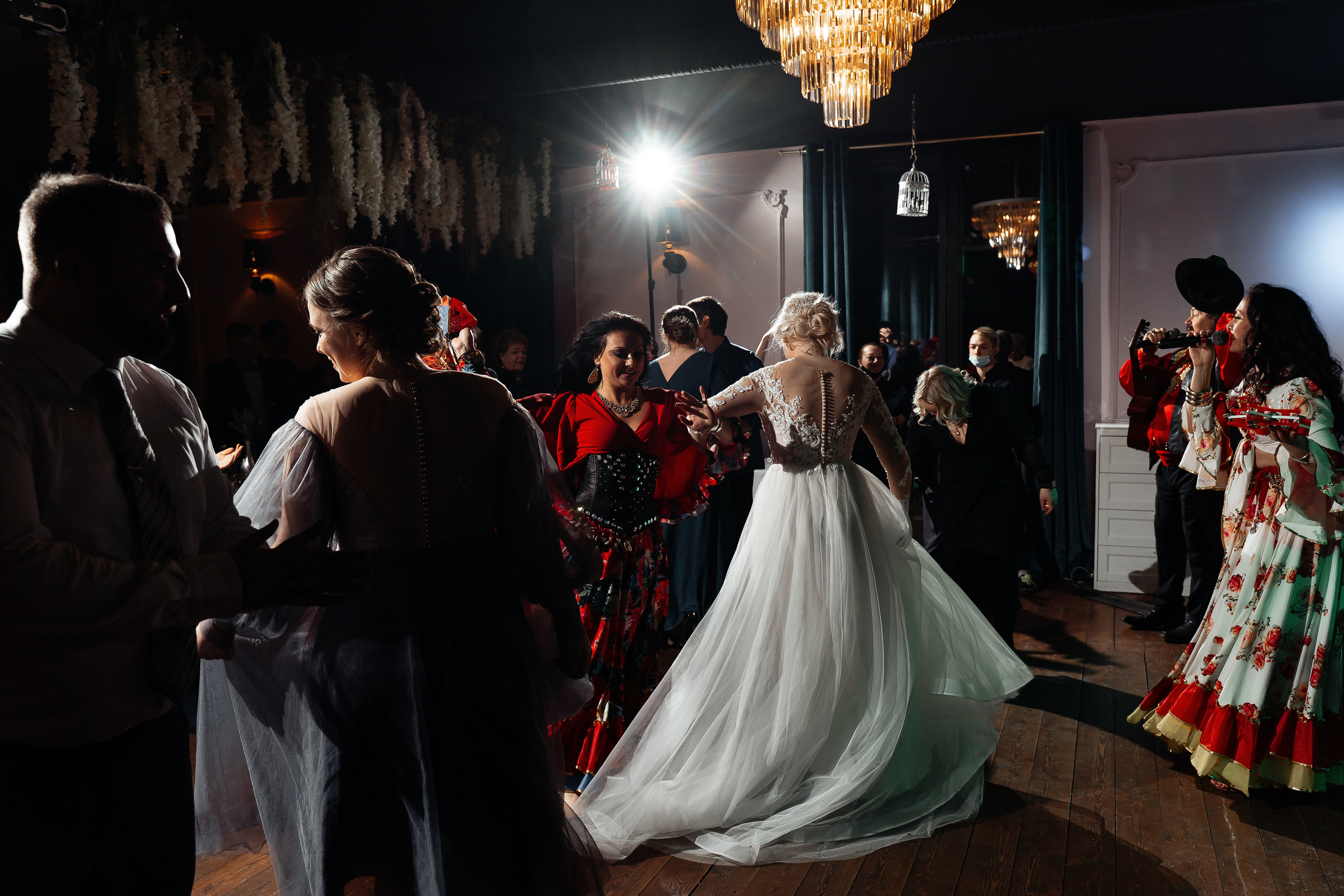 Сеня и Софа. Павел Мерк. Стильная свадебная фотография