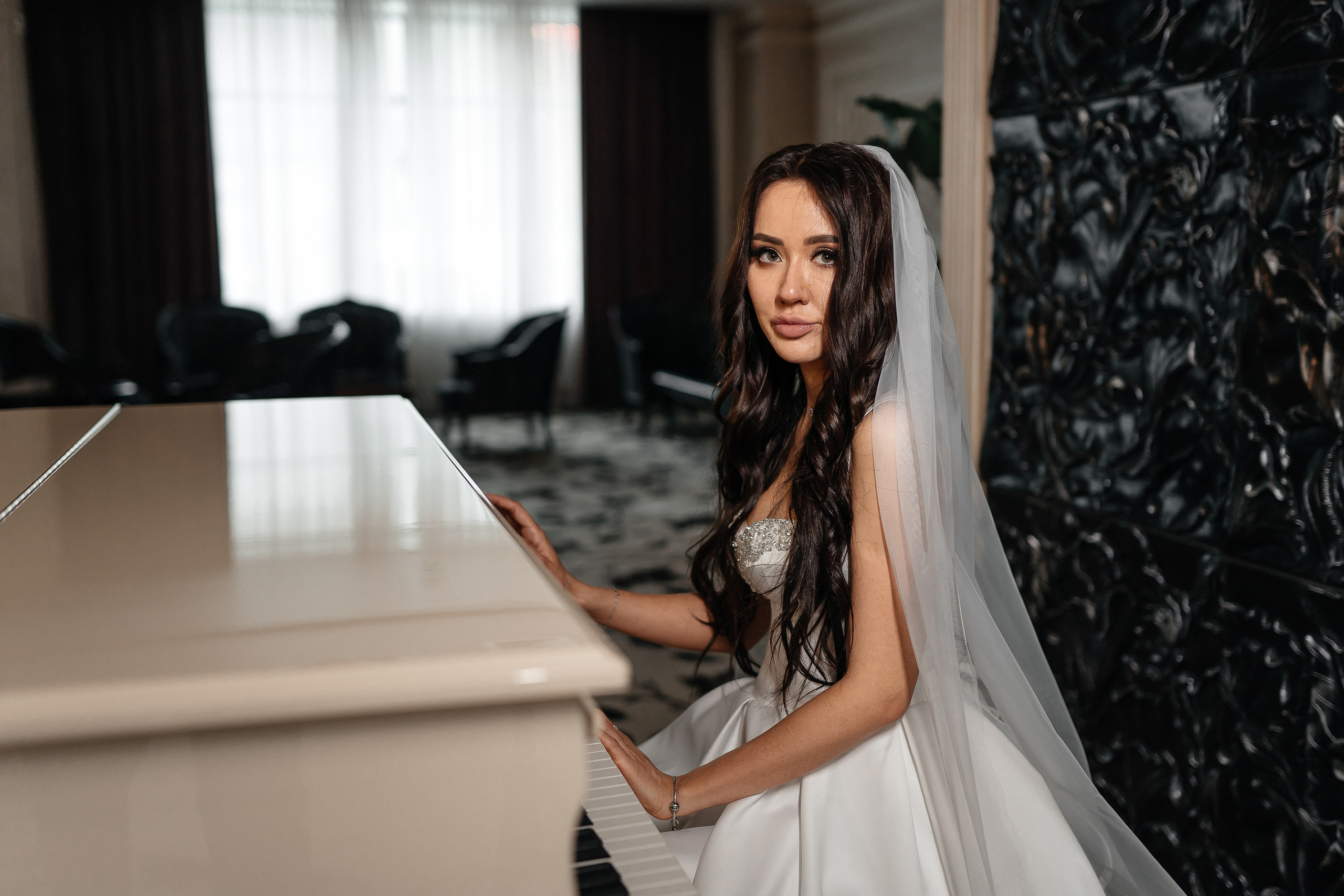 Саша и Динара. Павел Мерк. Стильная свадебная фотография