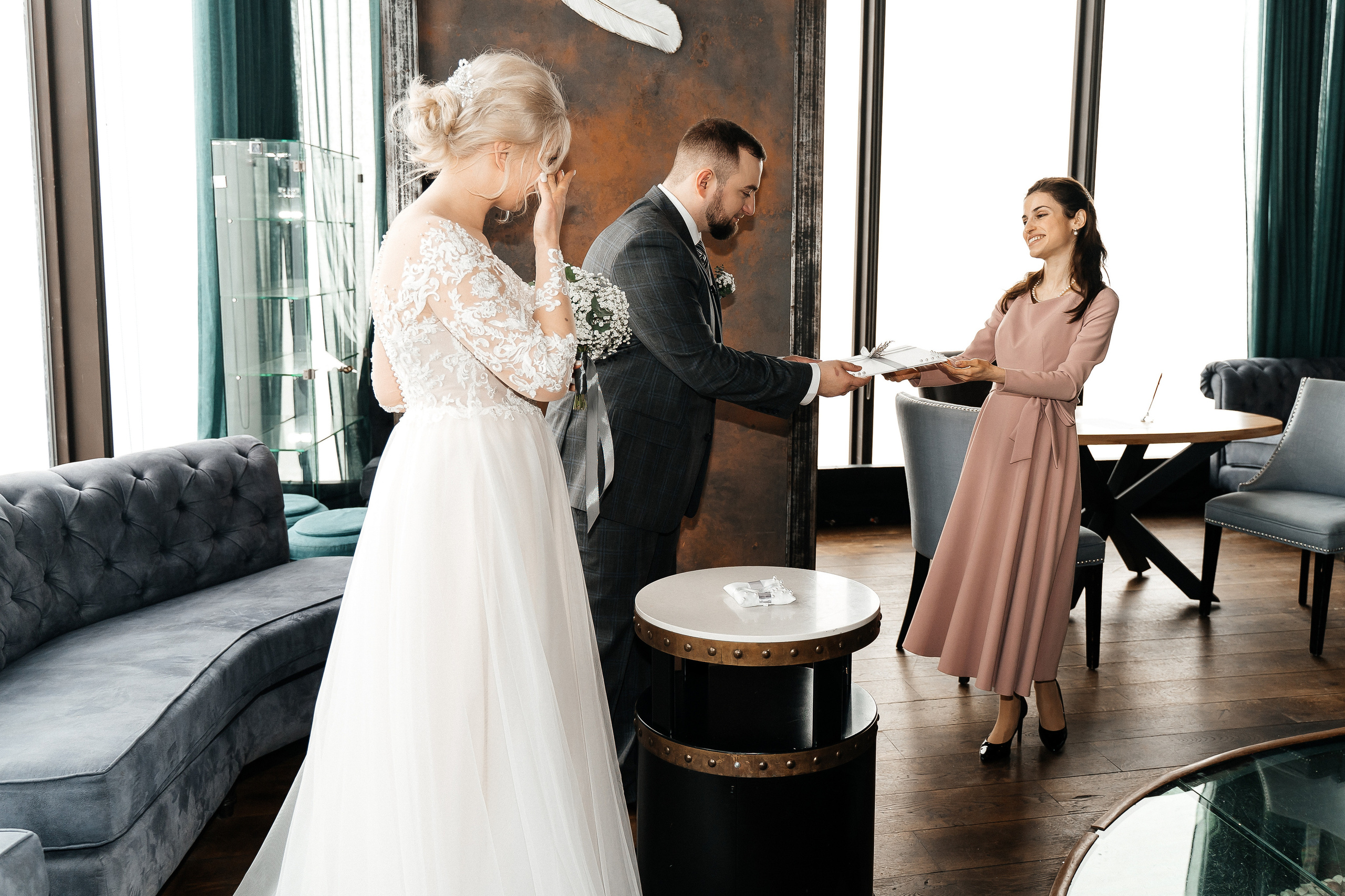 Сеня и Софа. Павел Мерк. Стильная свадебная фотография