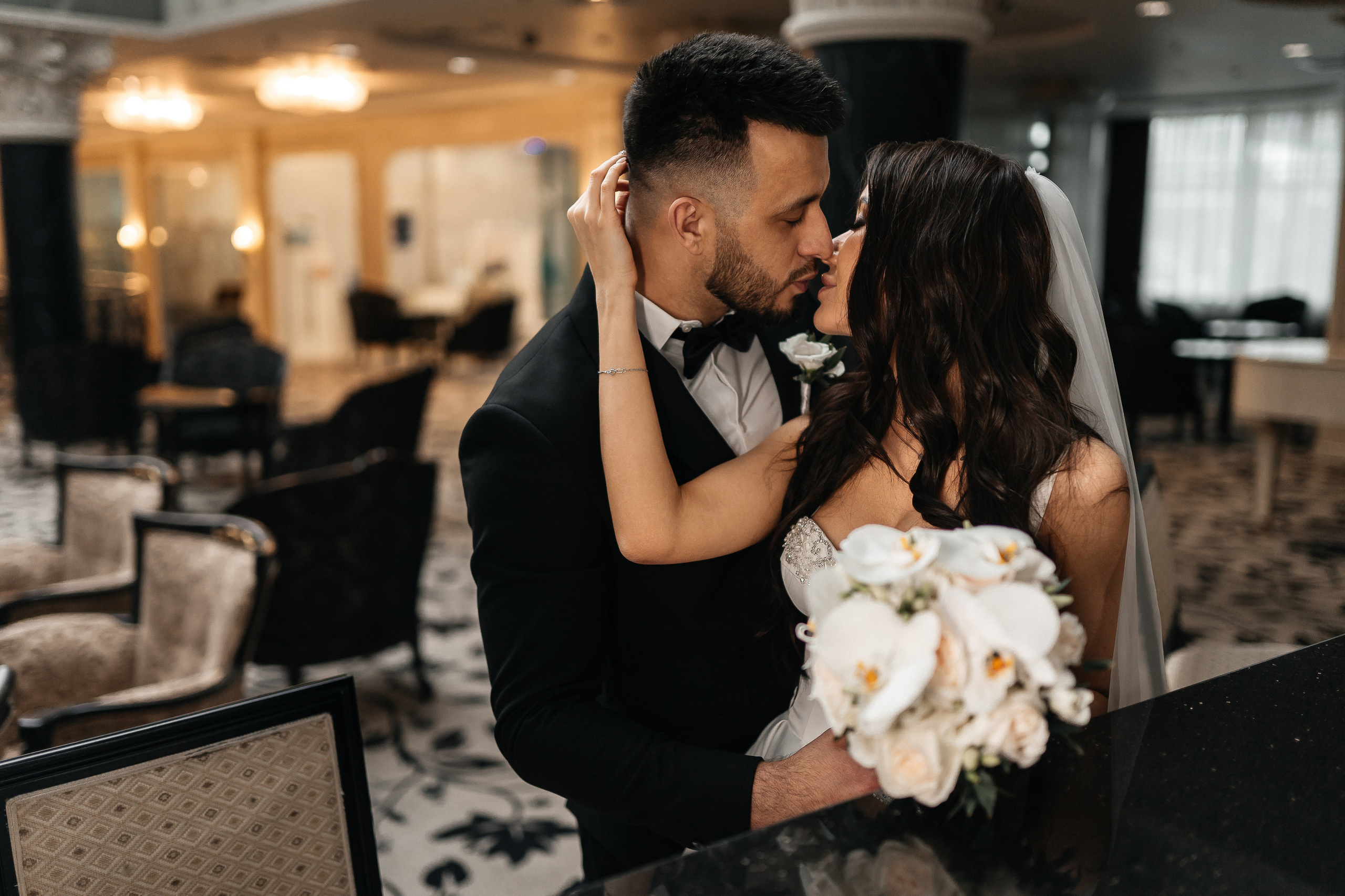 Саша и Динара. Павел Мерк. Стильная свадебная фотография