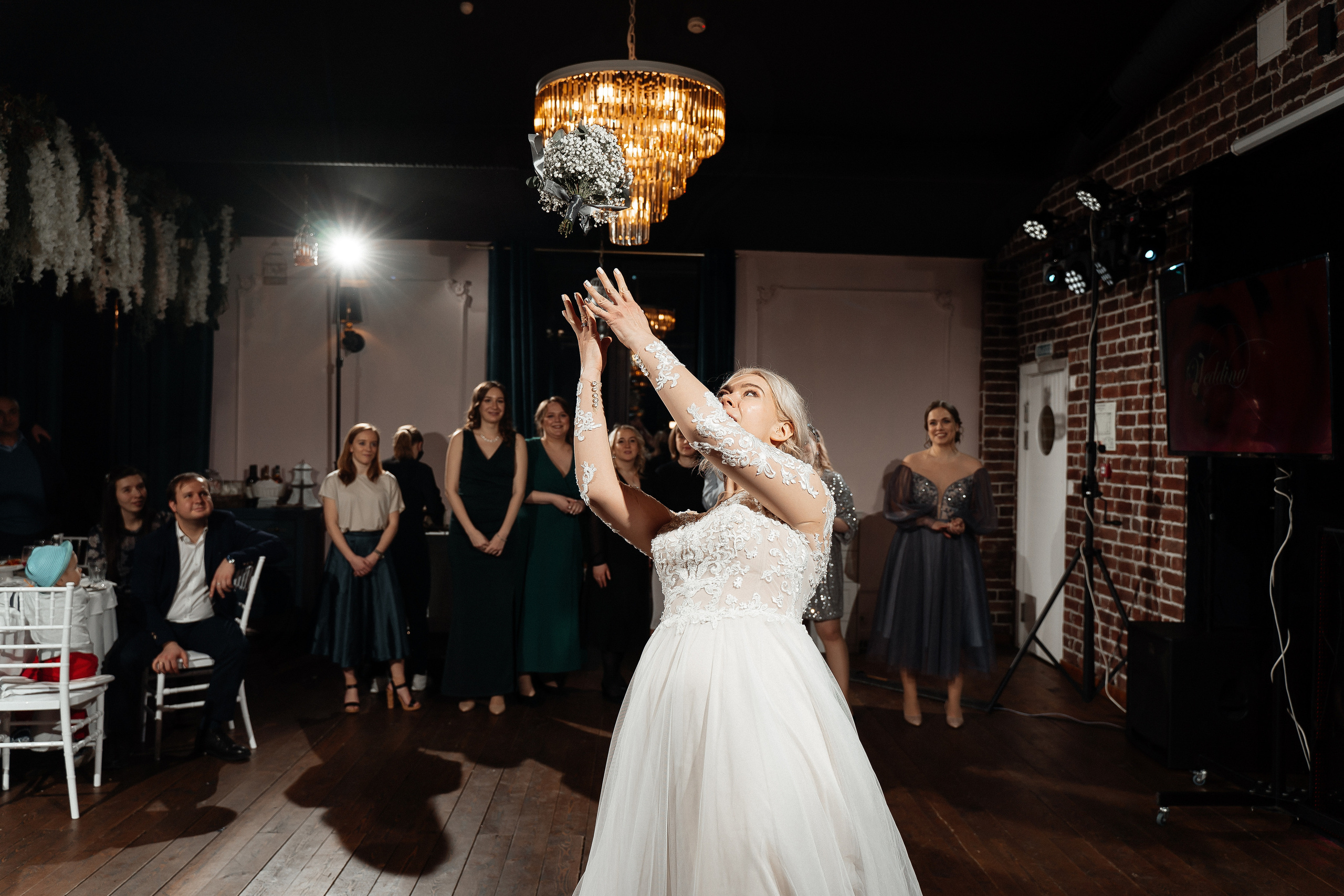 Сеня и Софа. Павел Мерк. Стильная свадебная фотография