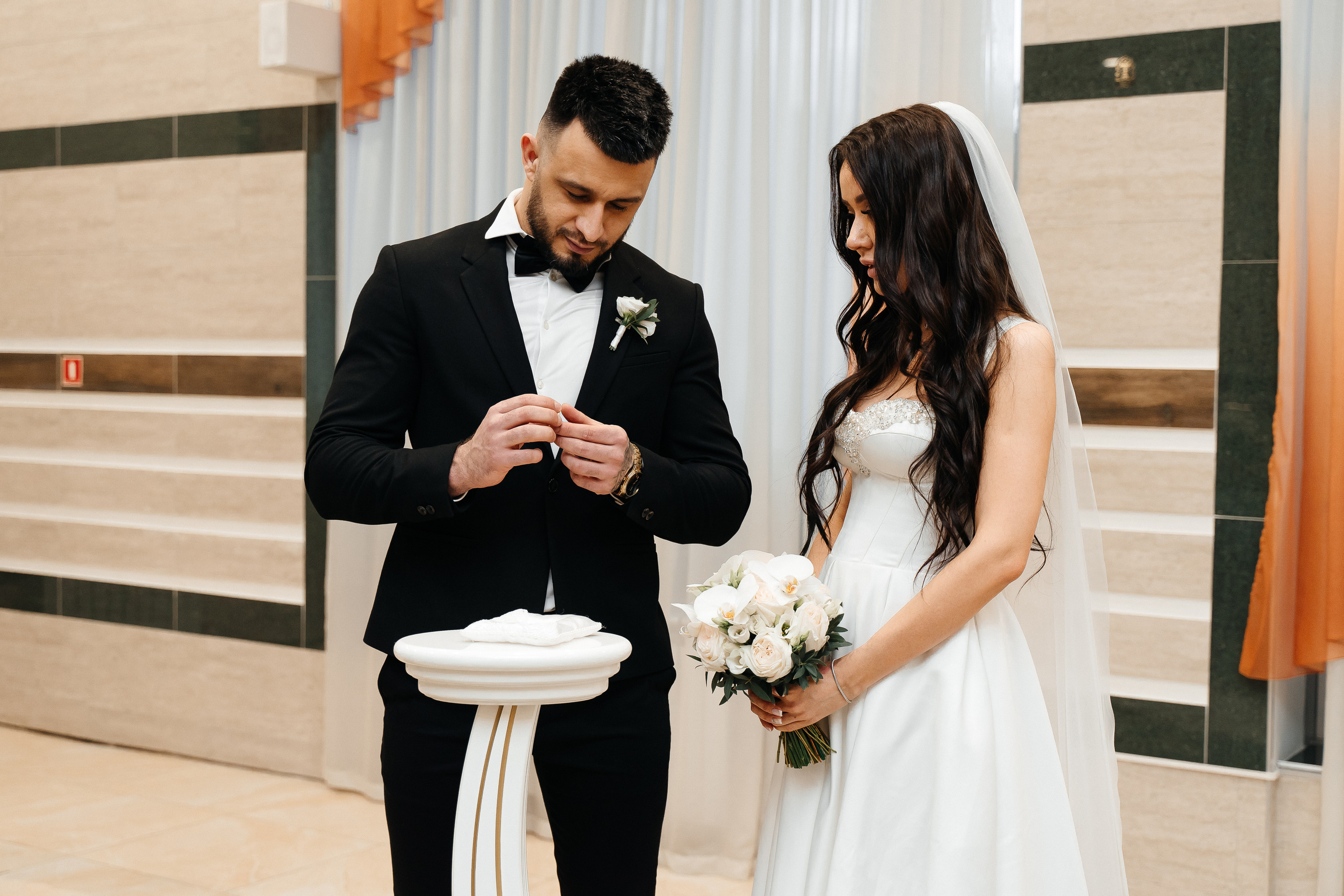 Саша и Динара. Павел Мерк. Стильная свадебная фотография