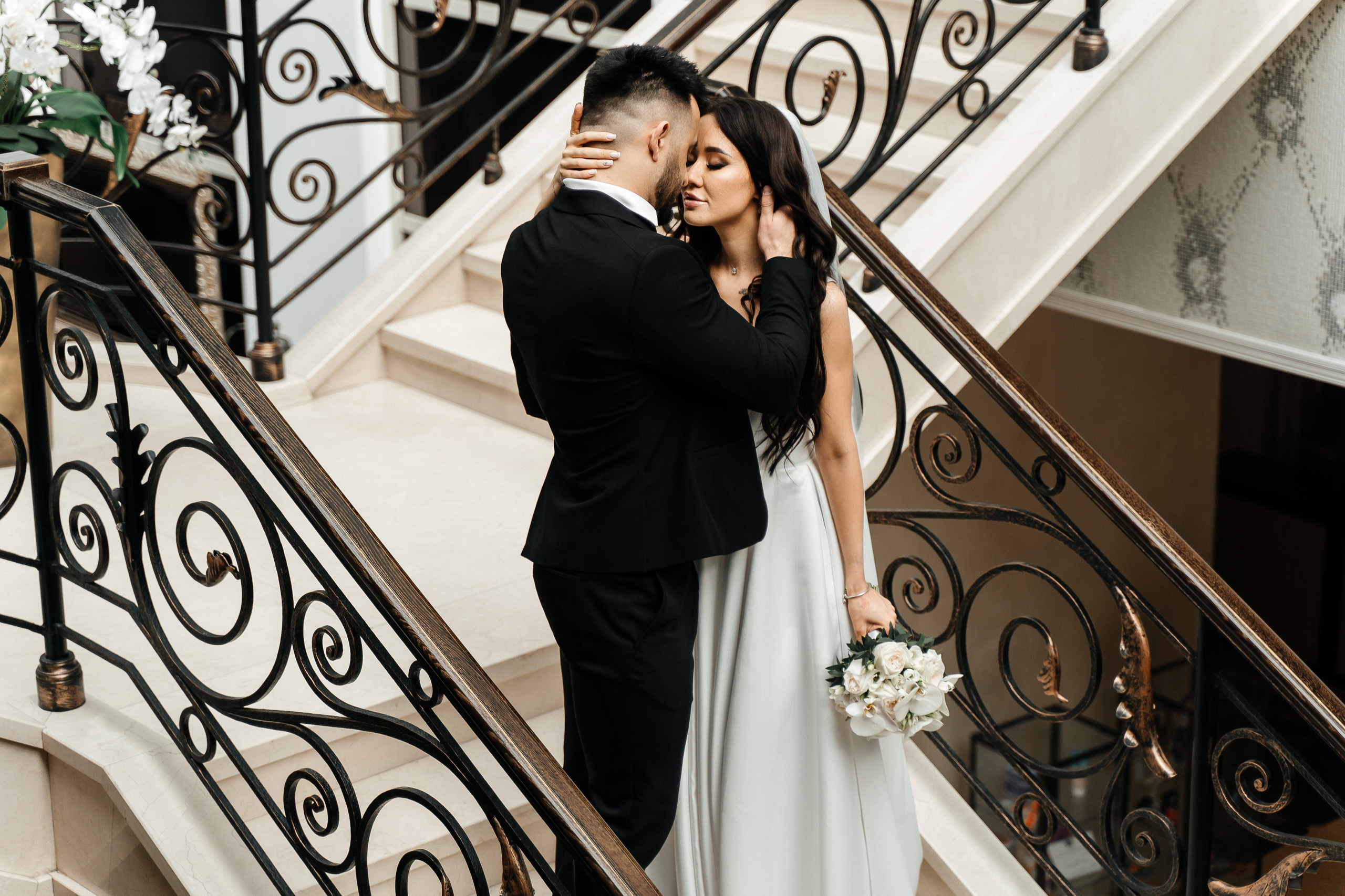 Саша и Динара. Павел Мерк. Стильная свадебная фотография