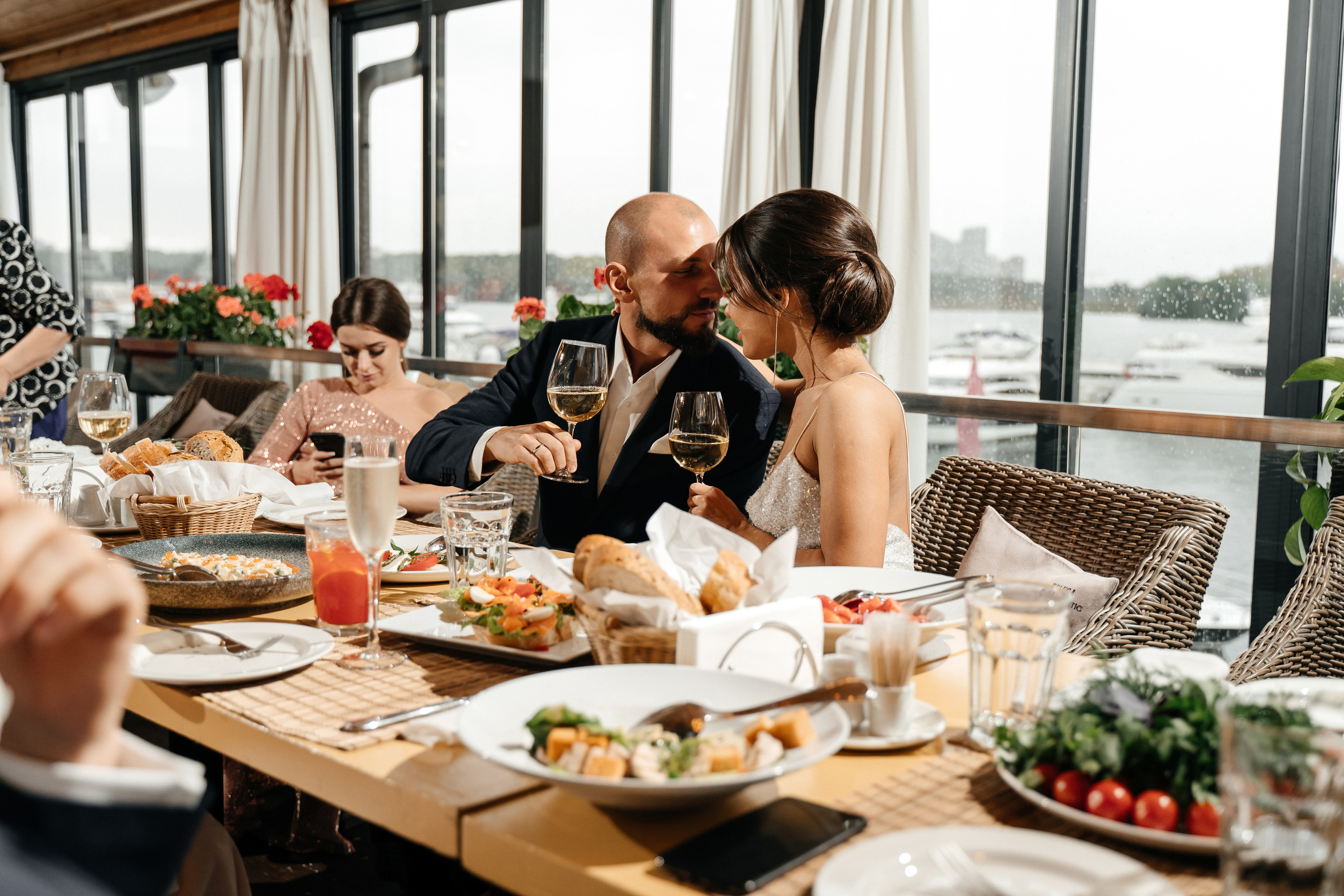 Саша и Миломира. Павел Мерк. Стильная свадебная фотография