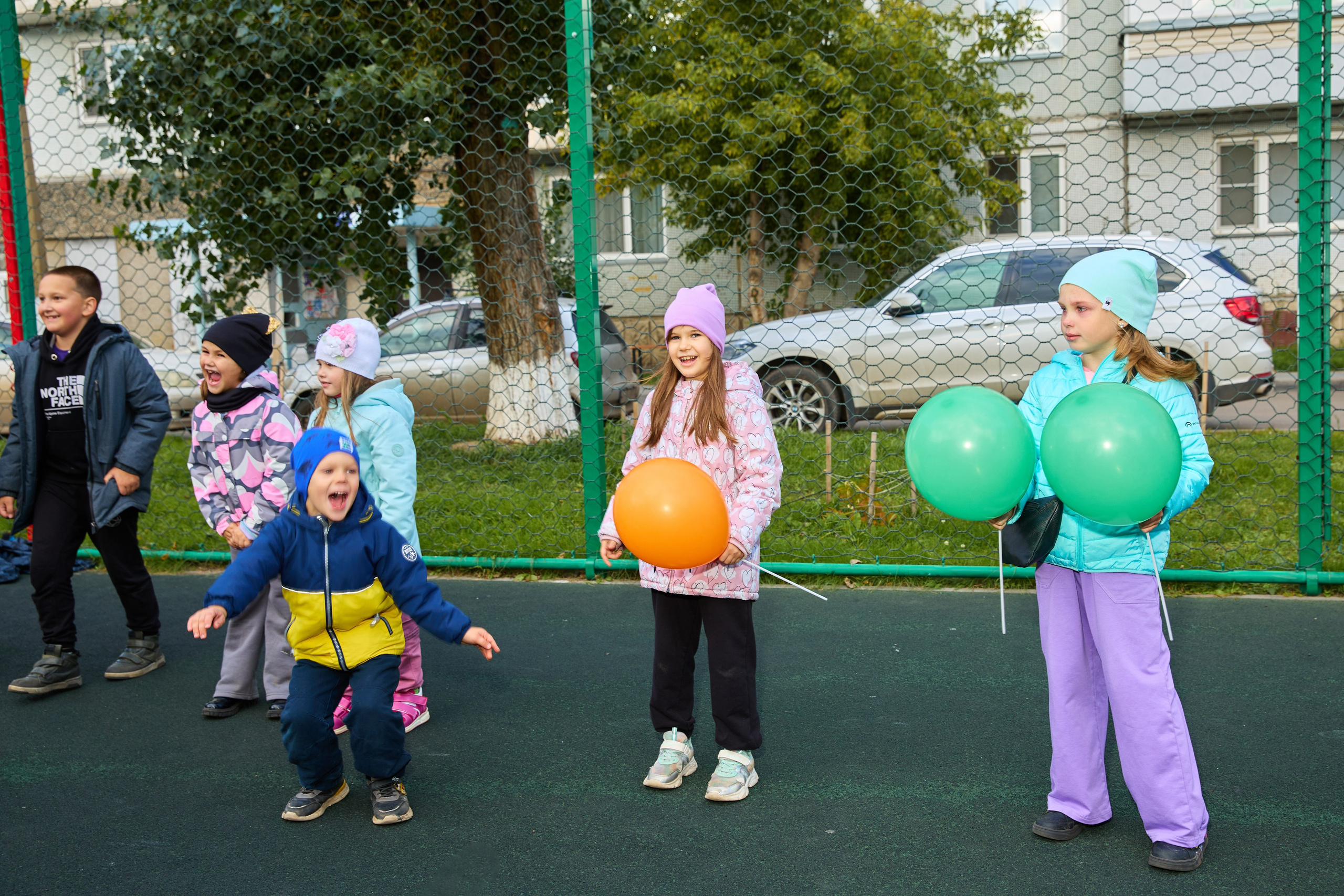 Лето закончилось, но праздник продолжается. День двора