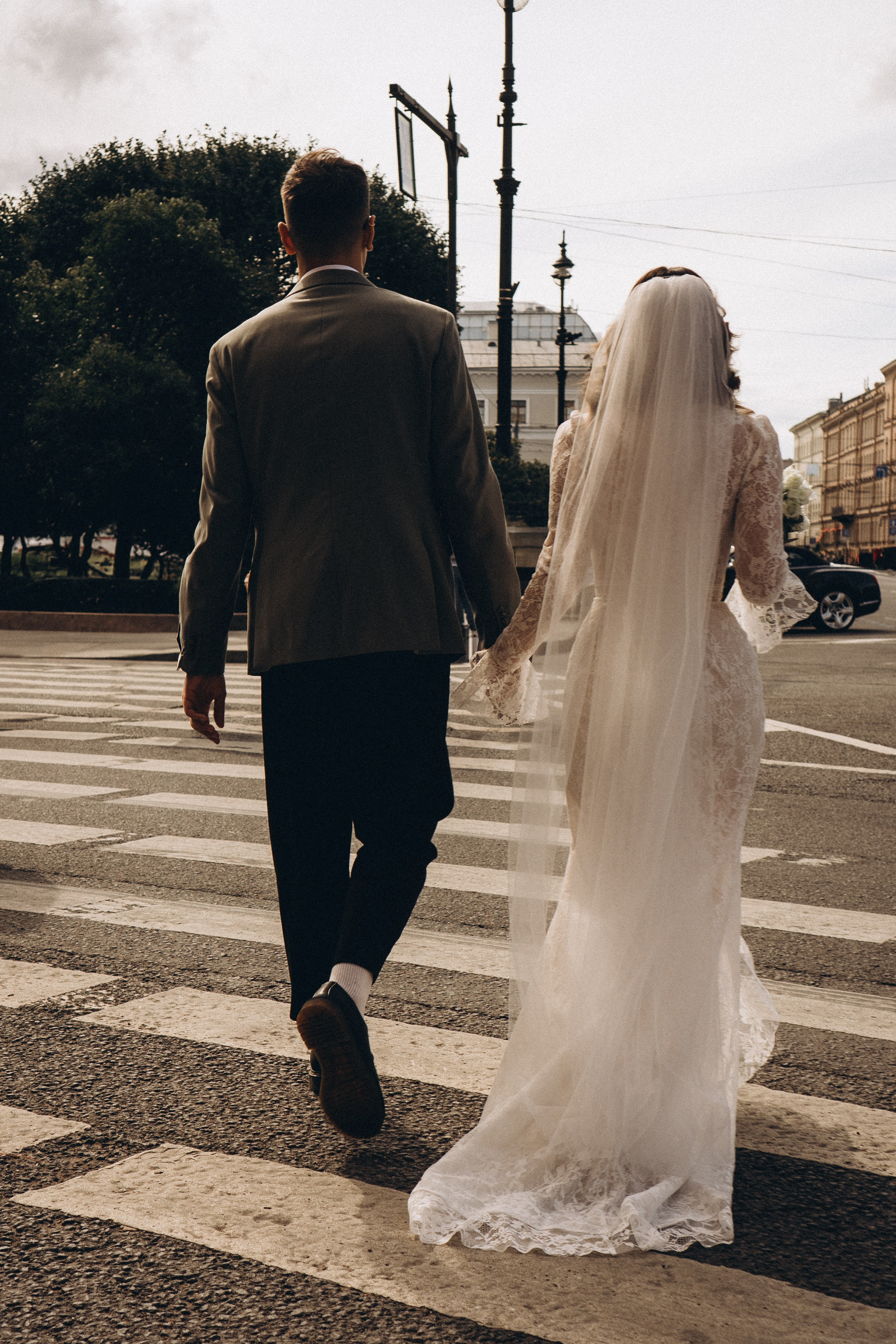 СВАДЕБНАЯ ПРОГУЛКА ВОЗЕ ИСАИКЕВСКОГО СОБОРА АСТОРИИ И ЗАКОНОДАЛЕТНОГО СОБРАНИЯ. Профессиональный фотограф, Санкт-Петербург — Виктория Богомолова