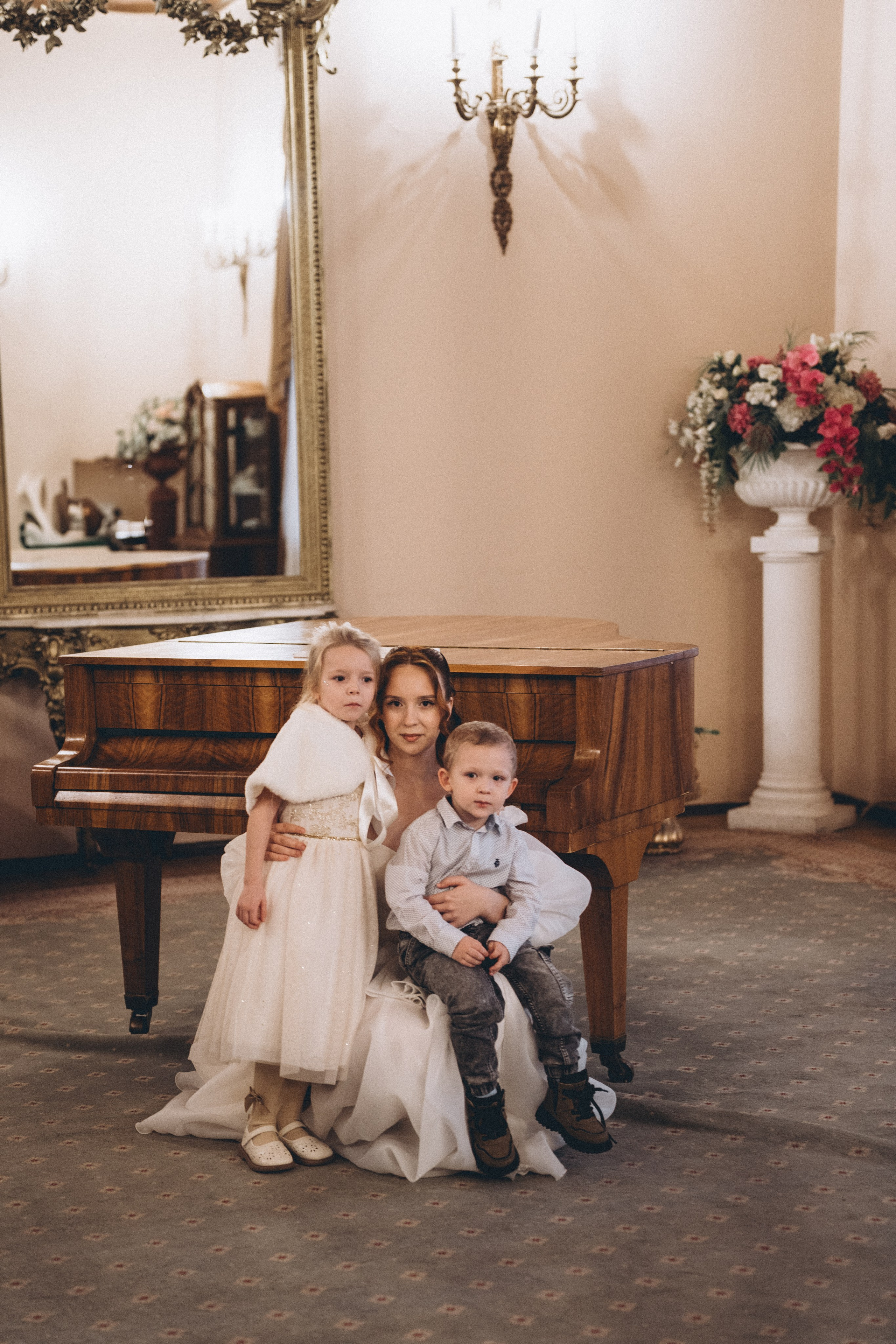 СВАДЕБНАЯ СЬЕМКА ВО ВТОРОМ ДВОРЦЕ С ГОСТЯМИ И ПРОГУЛКА В ТАВРИЧЕСКОМ САДУ. Профессиональный фотограф, Санкт-Петербург — Виктория Богомолова