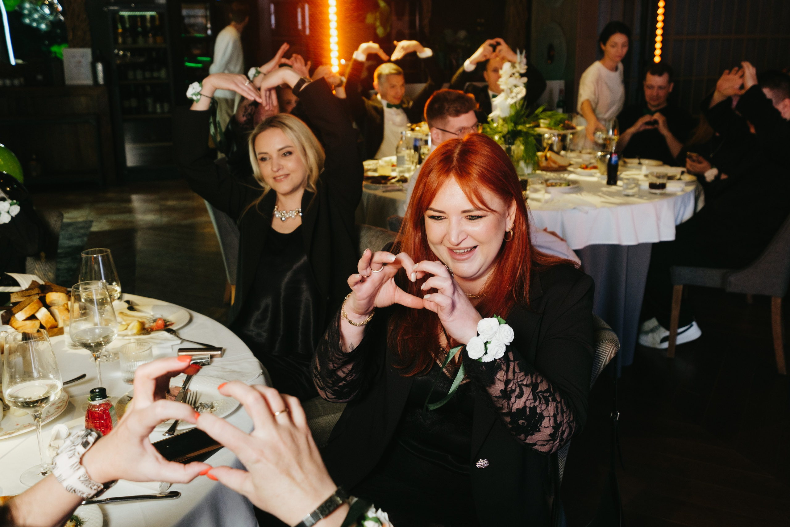 Корпоратив в Сириусу (Адлер) 10 лет компании. Свадебный фотограф Денис Ожигин в Краснодаре и крае. Эмоциональная и стильная съемка вашего дня